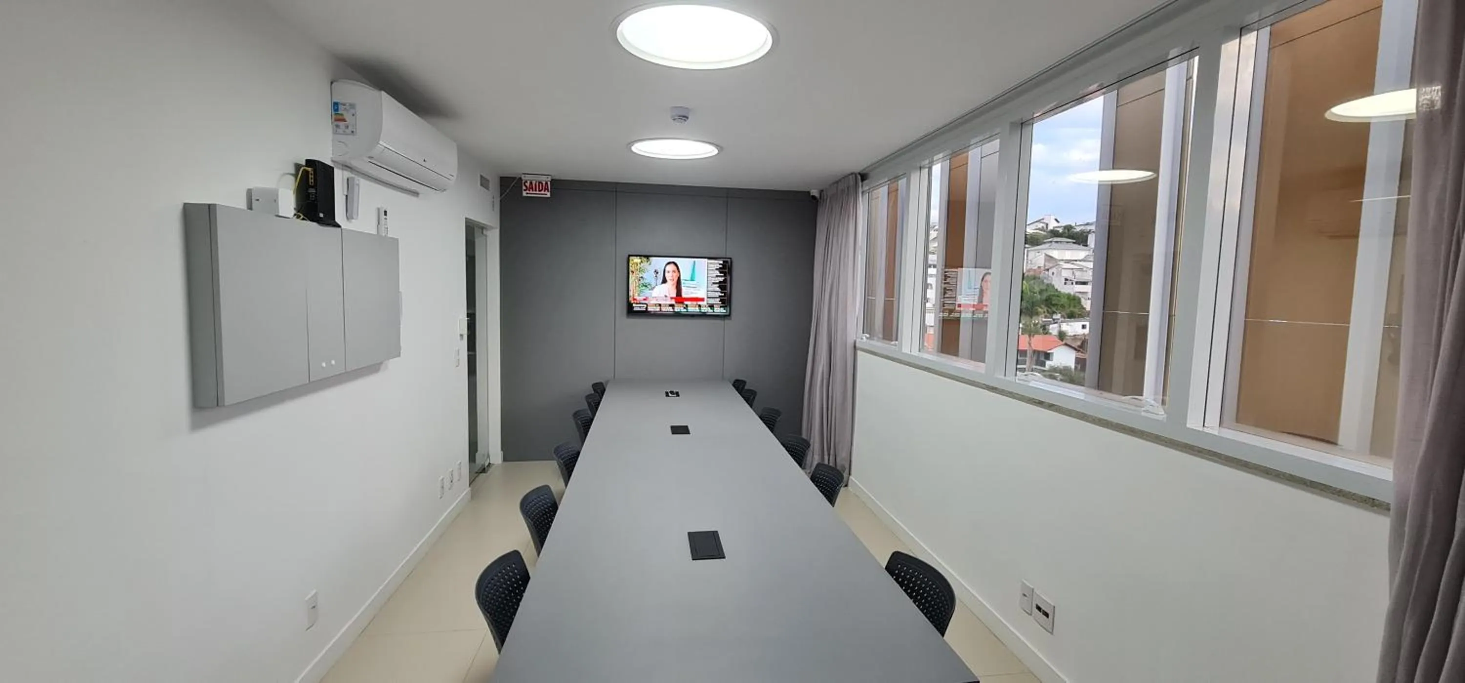 Meeting/conference room in AZZA Smart Stay