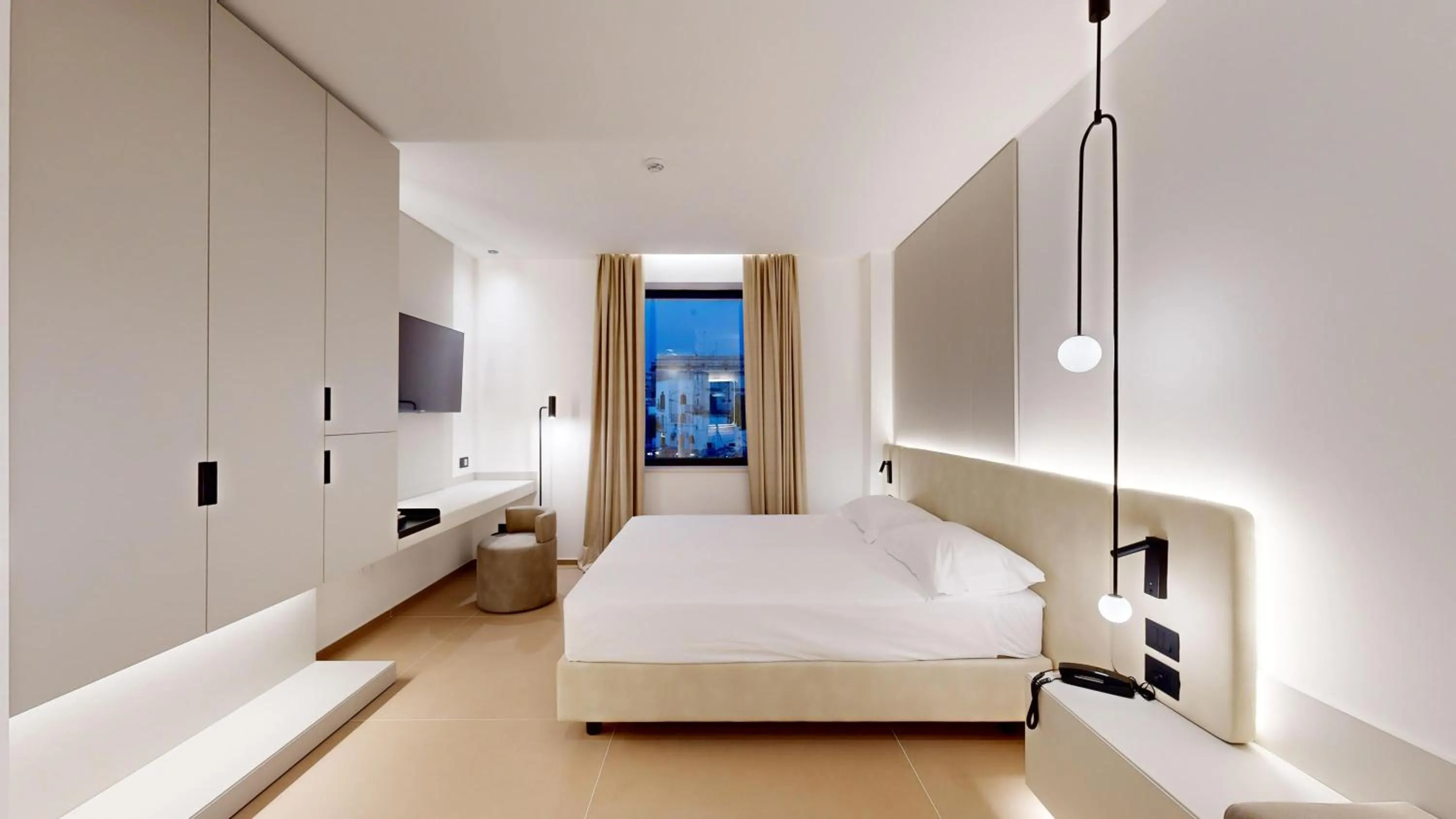 Bedroom, Bed in PRIMO OSTUNI HOTEL