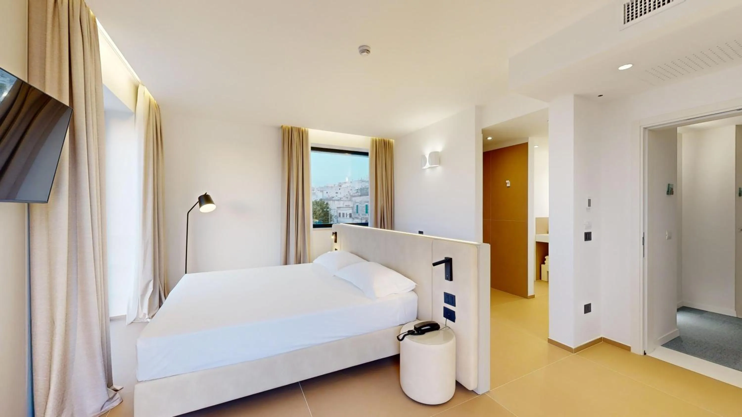 Bedroom, Bed in PRIMO OSTUNI HOTEL