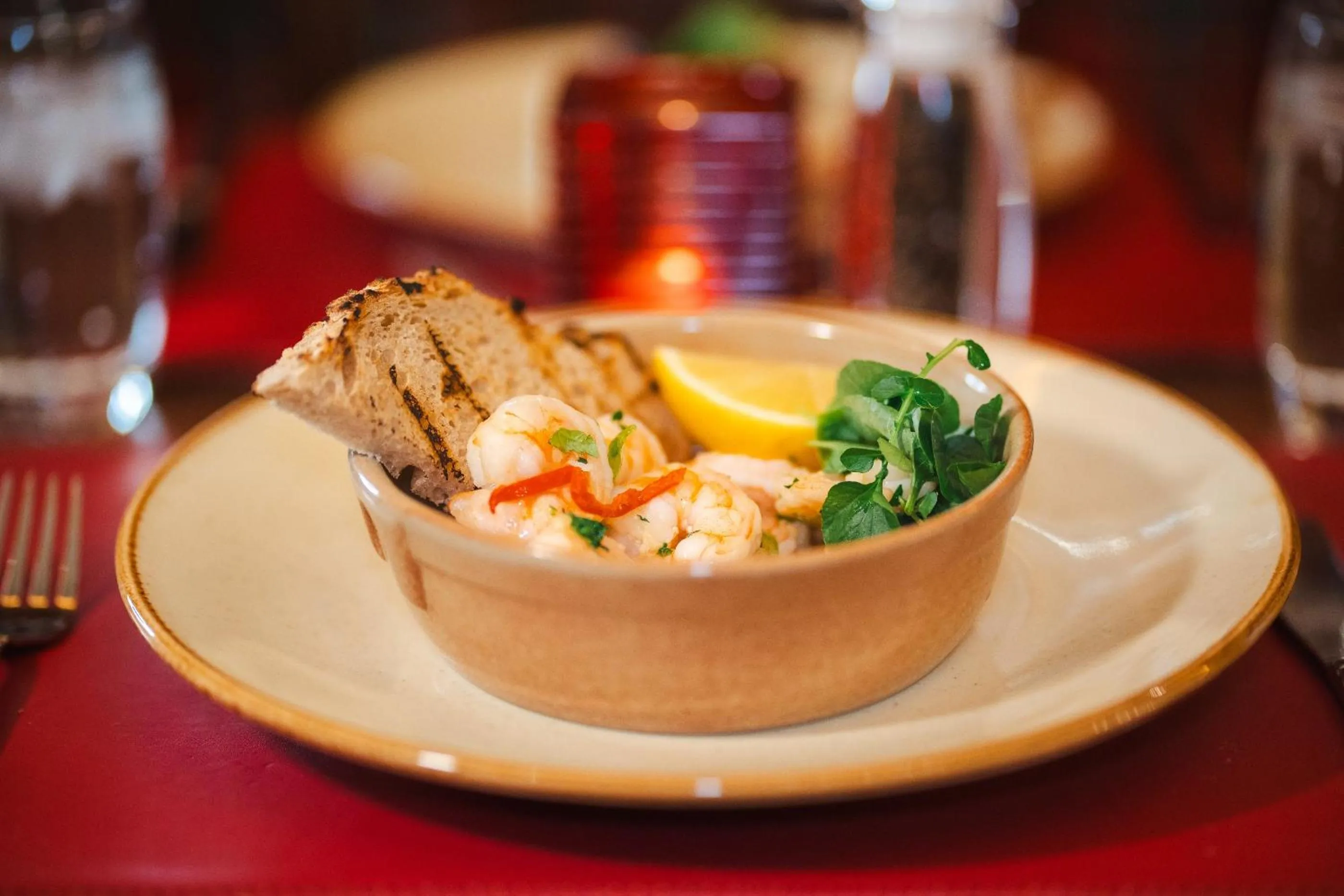 Restaurant/places to eat in Fisher's Hotel