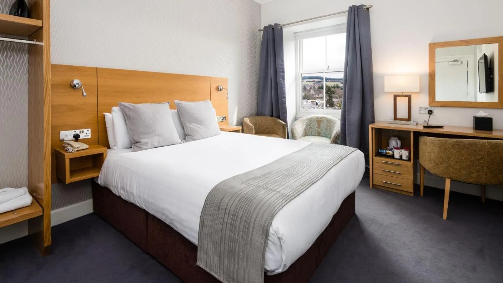 Bedroom, Bed in Fisher's Hotel