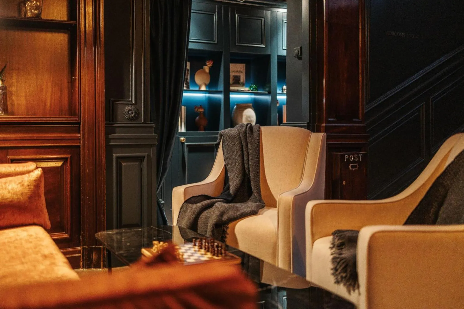 Lounge or bar in Pine Trees Hotel Pitlochry