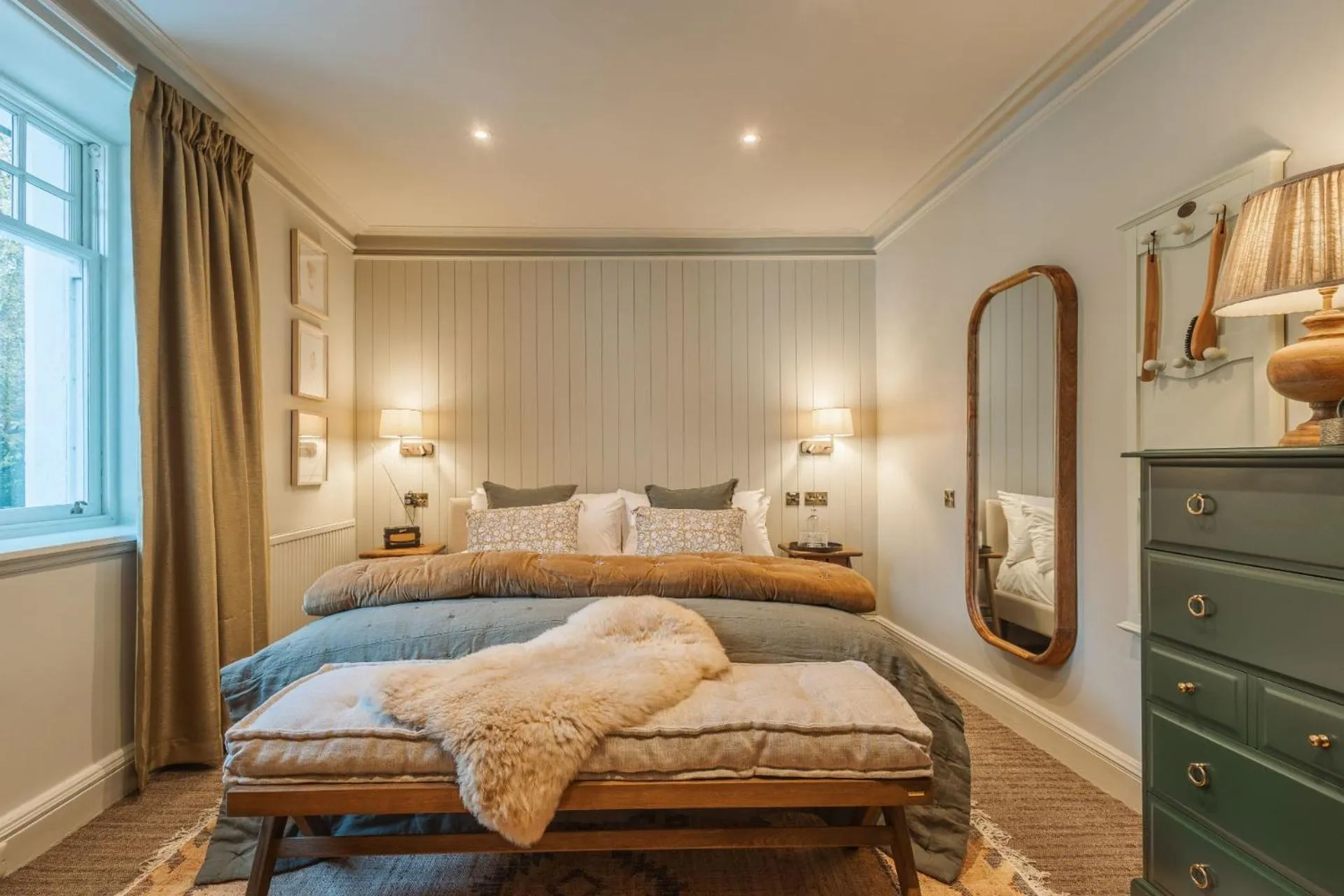 Bed in Pine Trees Hotel Pitlochry