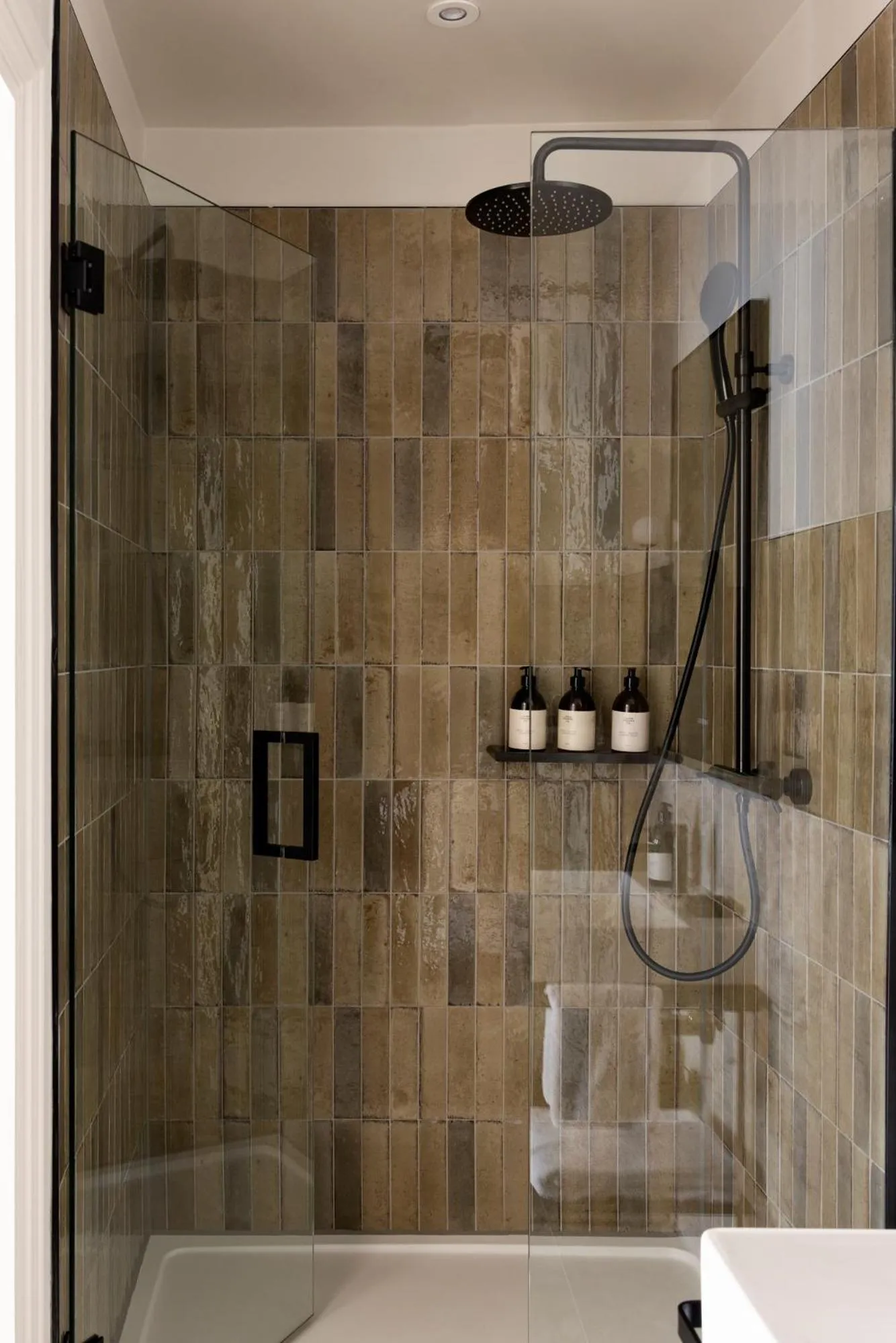 Shower in Pine Trees Hotel Pitlochry