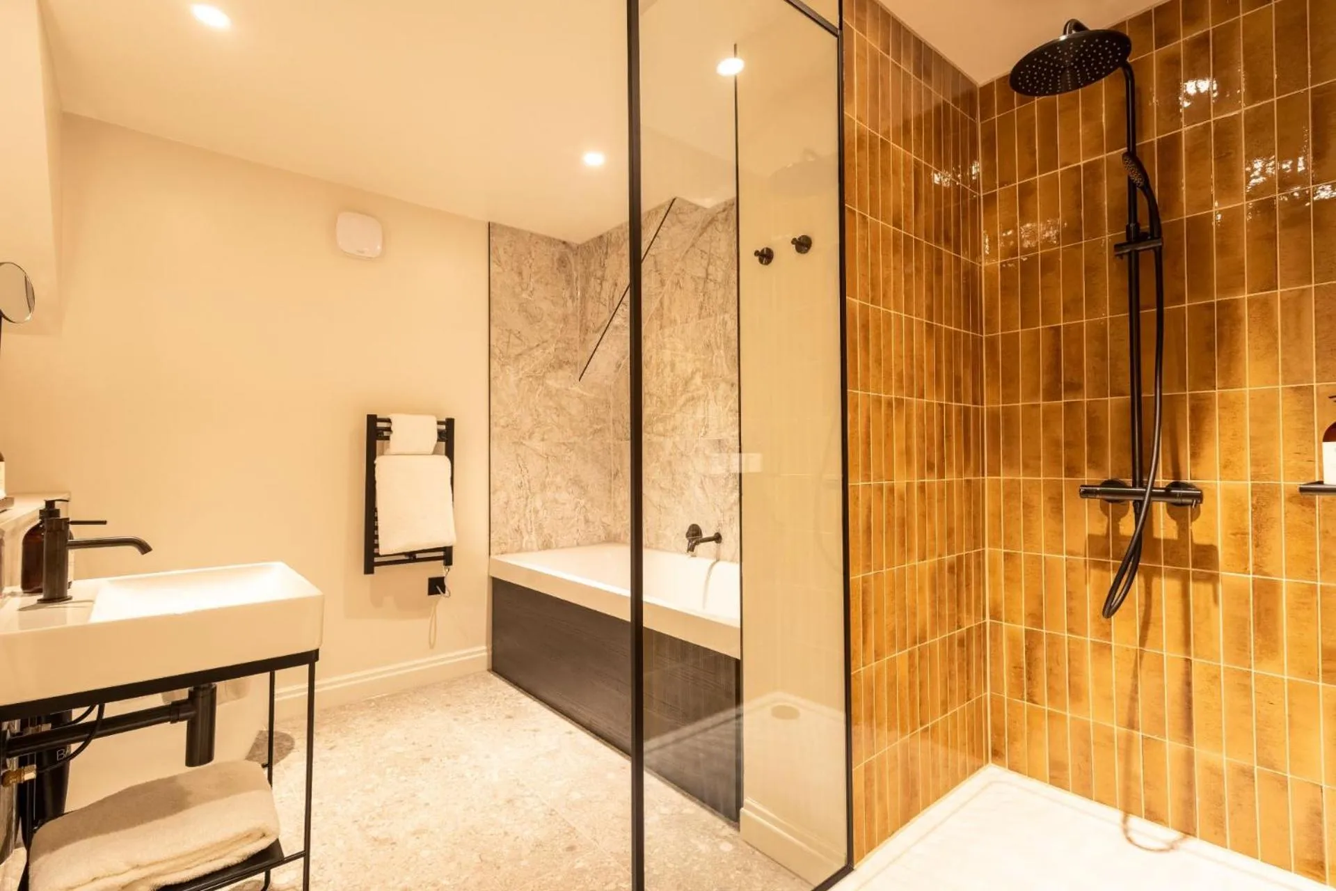 Shower in Pine Trees Hotel Pitlochry