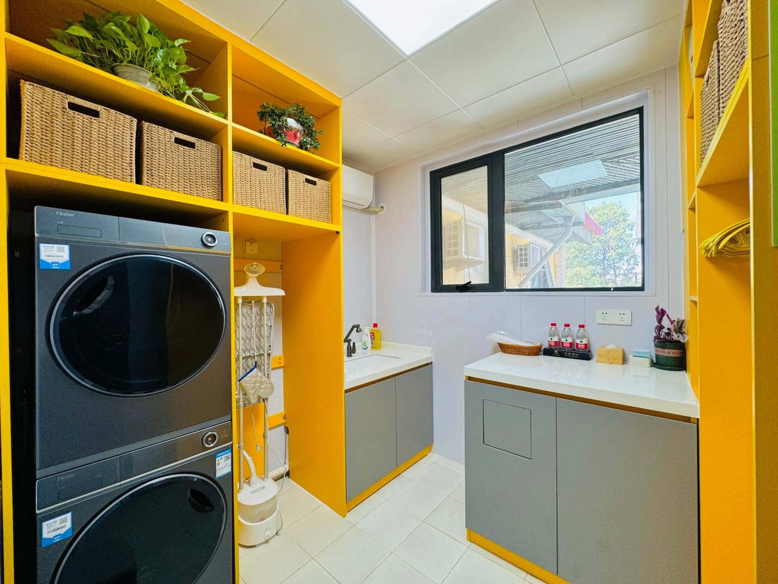 laundry in Beijing Dongdan Hotel Near Wangfujing Street,Tian'AnMen Square,The Forbidden City,Free self-service laundry room