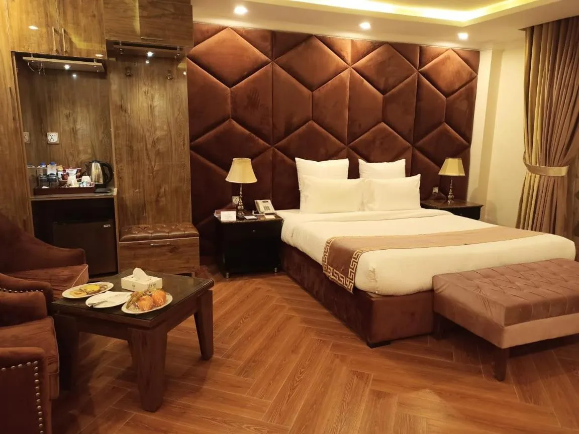 Falettis Grand Hotel Murree