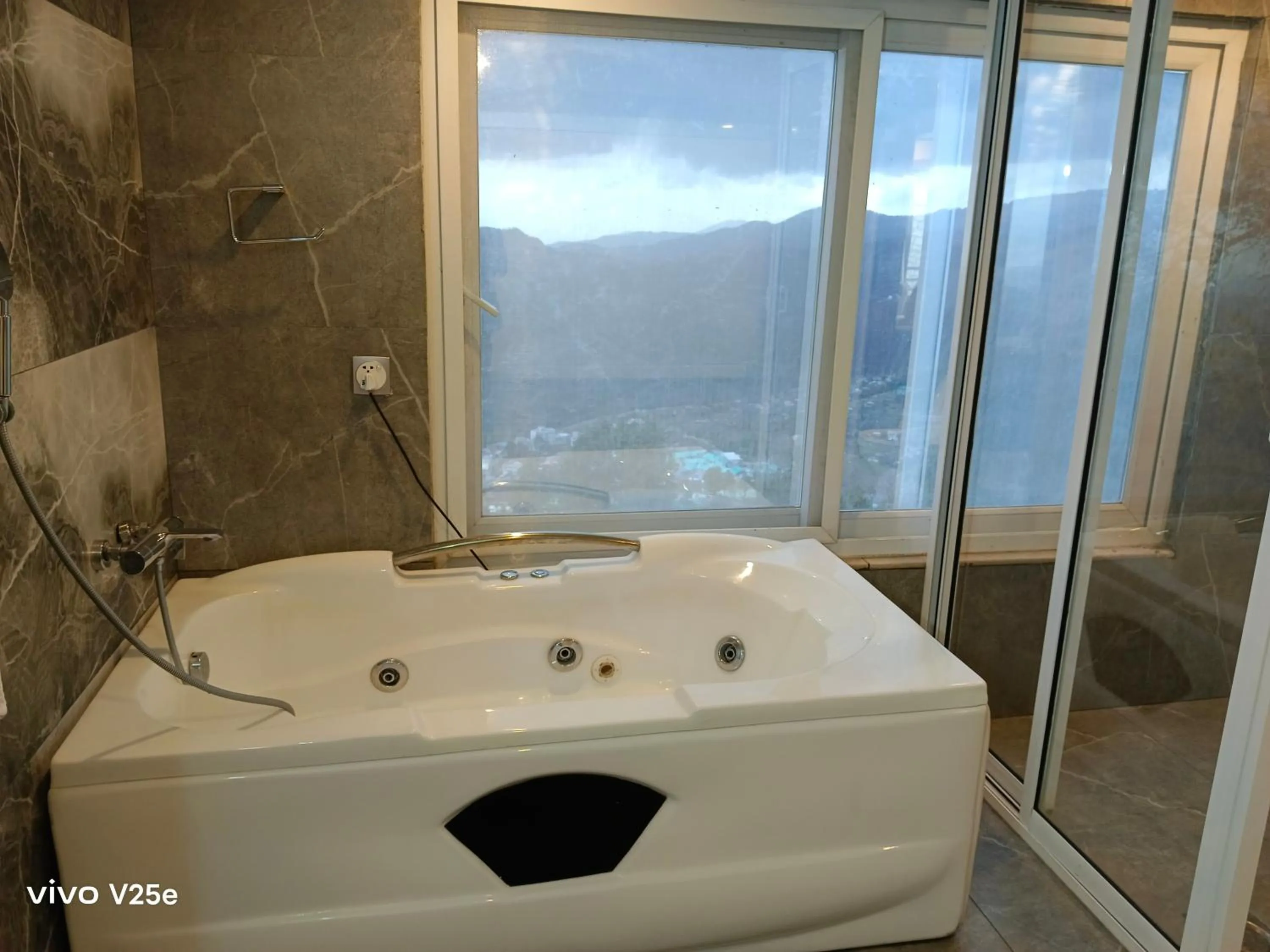 Falettis Grand Hotel Murree