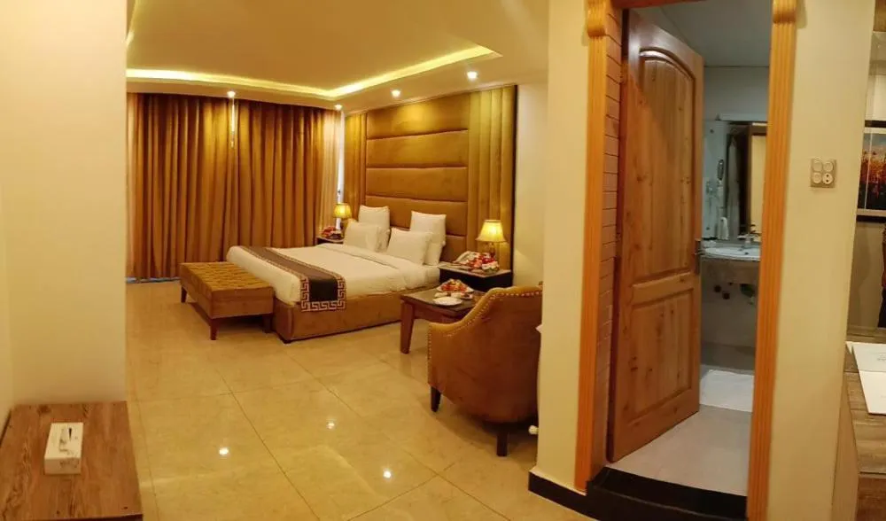 Falettis Grand Hotel Murree