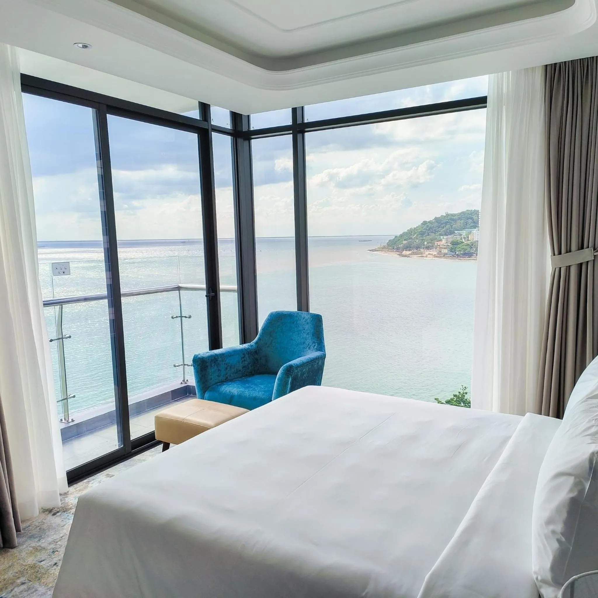 Bedroom, Bed in OYSTER BAY HOTEL VUNG TAU