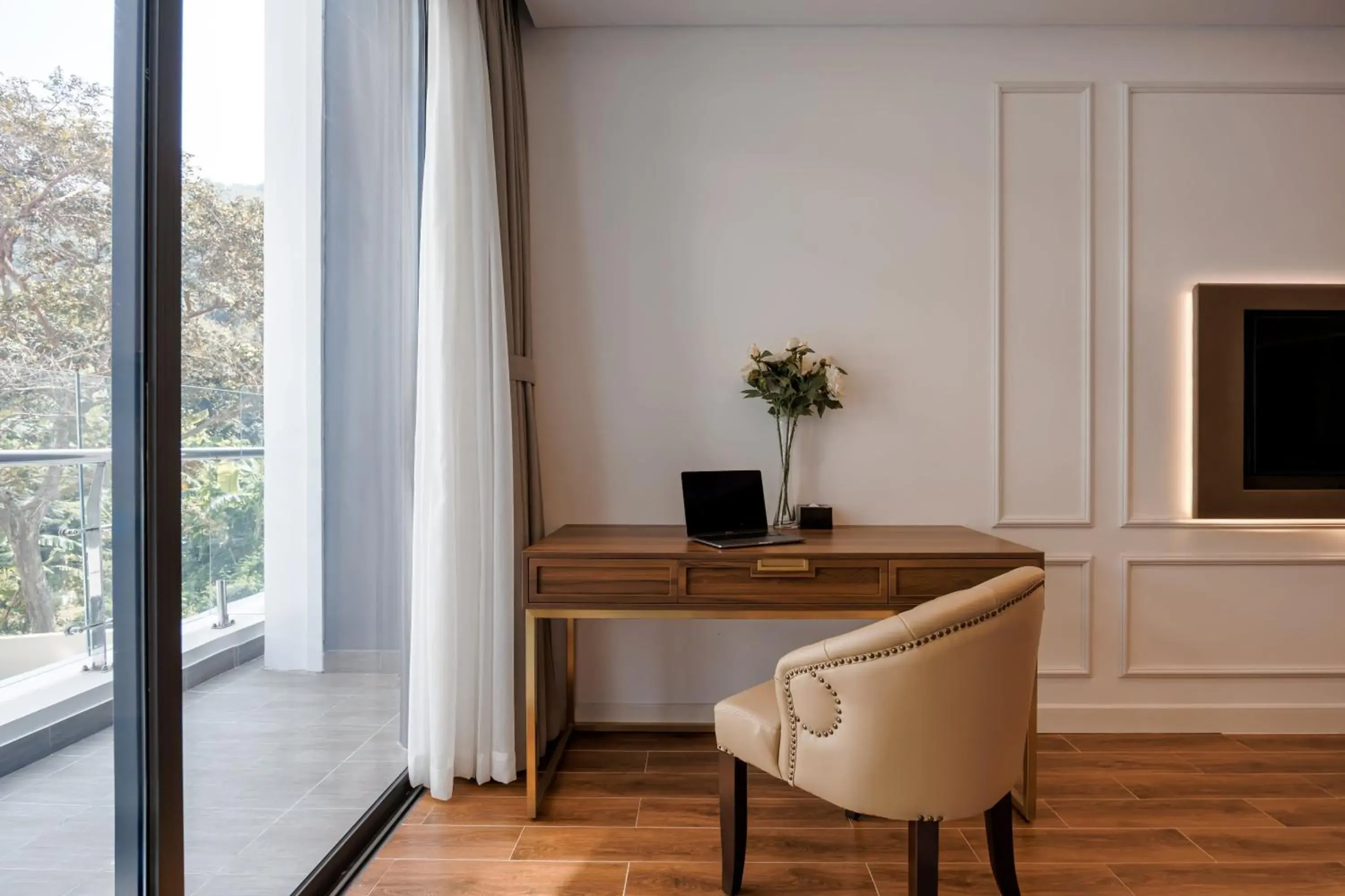 Superior Double Room in OYSTER BAY HOTEL VUNG TAU Superior Double Room in OYSTER BAY HOTEL VUNG TAU