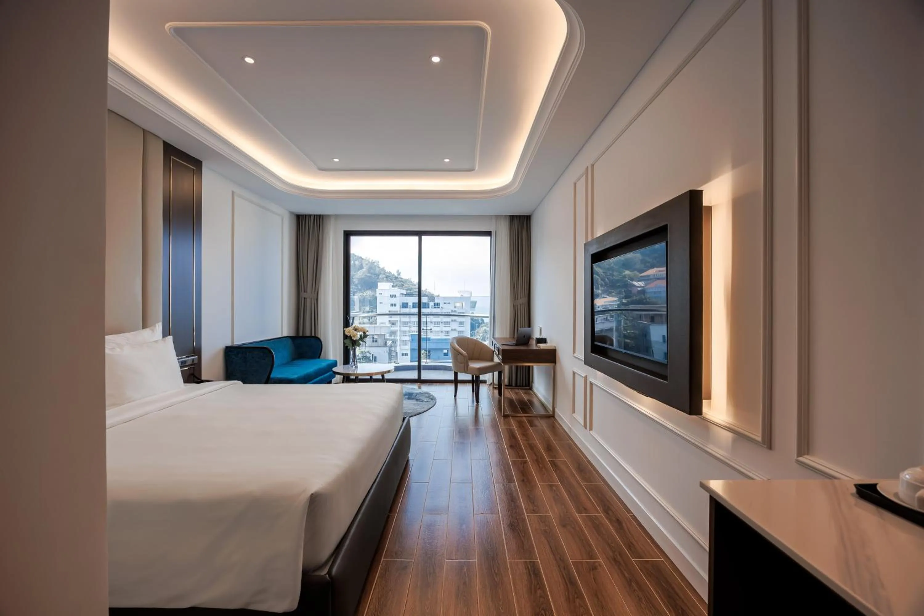 View (from property/room), Bed in OYSTER BAY HOTEL VUNG TAU