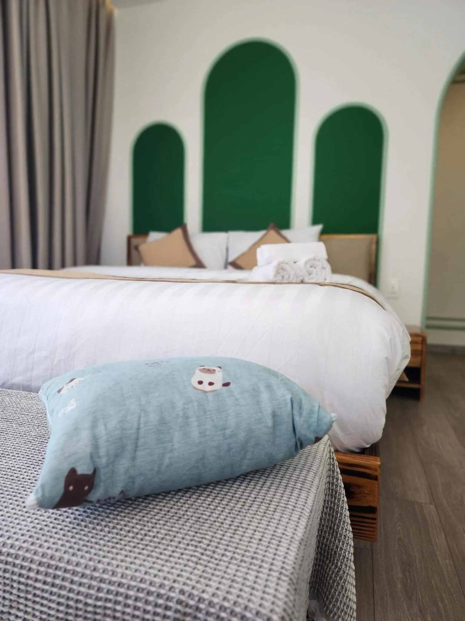 Bed in LHASA HOTEL - Central hotel in Dalat