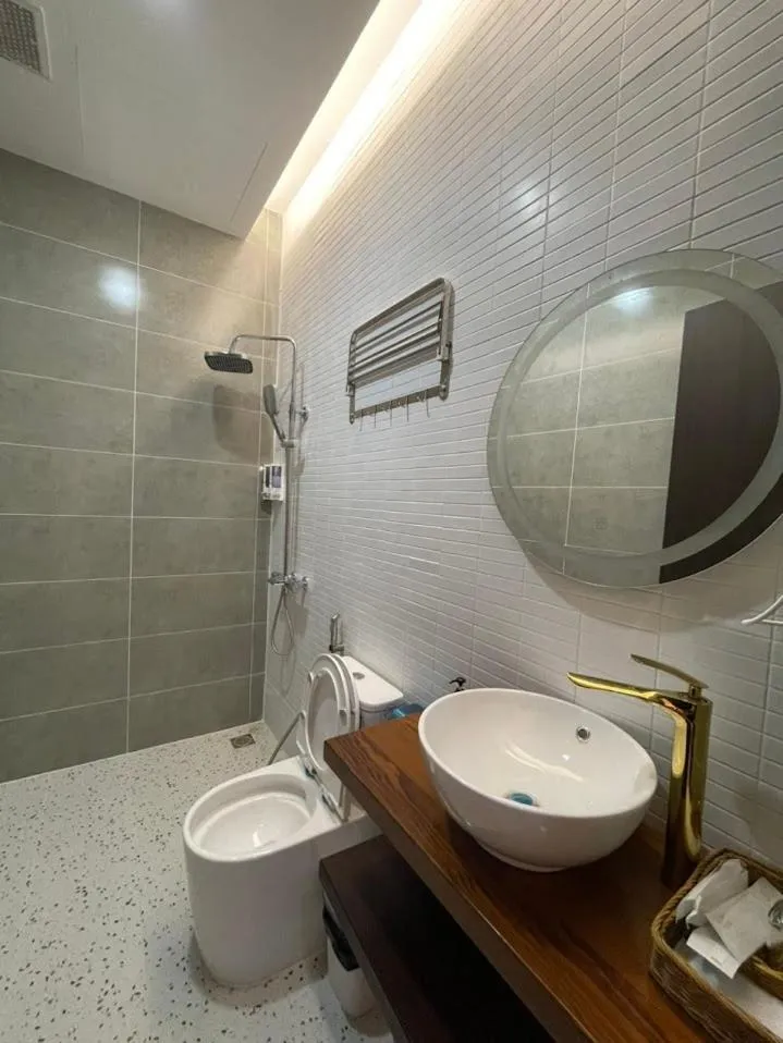 Toilet in LHASA HOTEL - Central hotel in Dalat