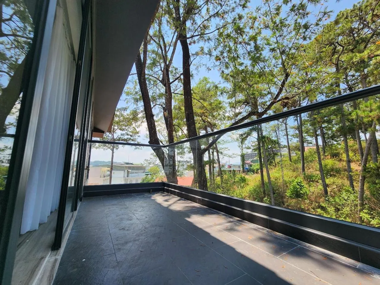 Day in LHASA HOTEL - Central hotel in Dalat