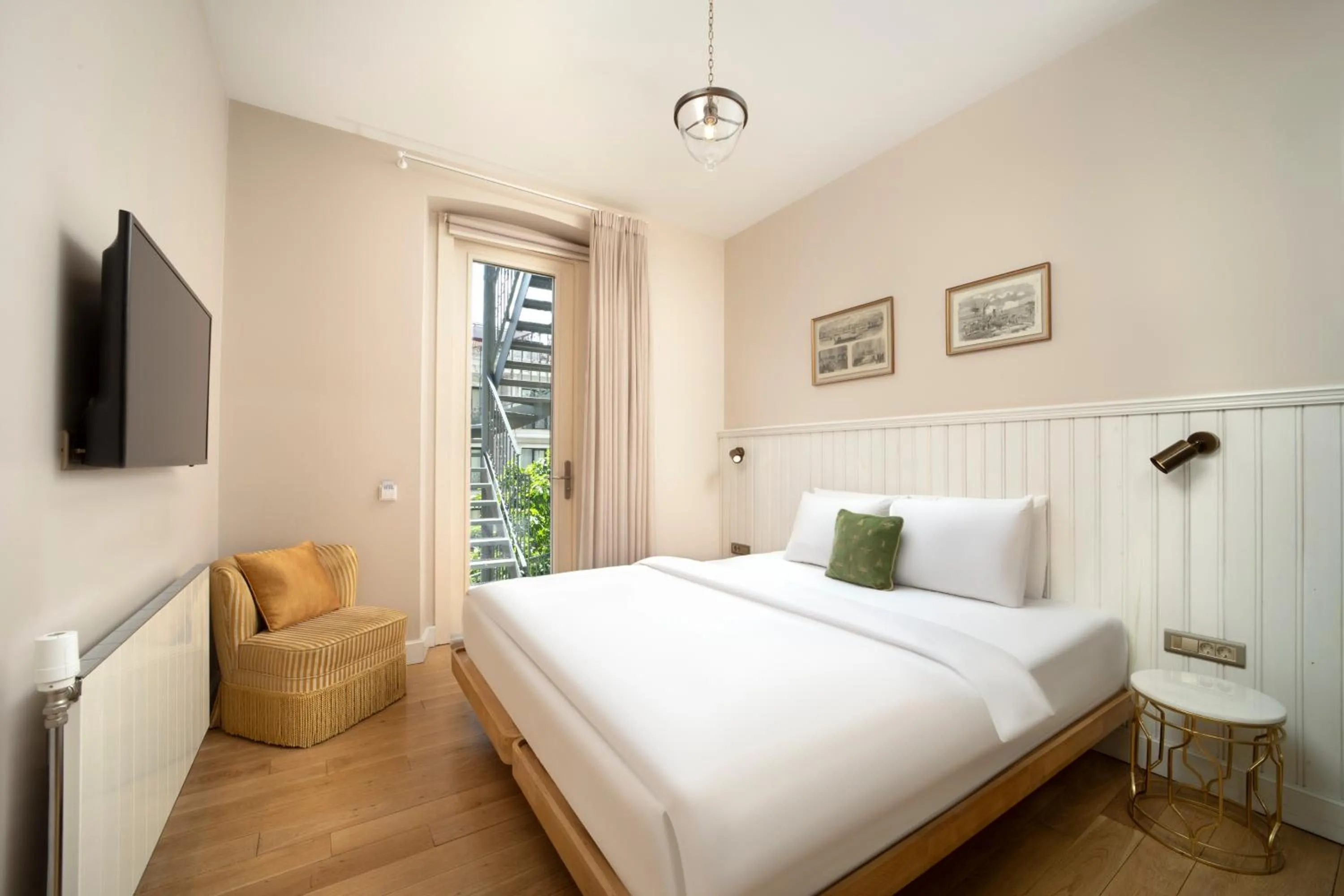 Bed in Hammamhane Hotel