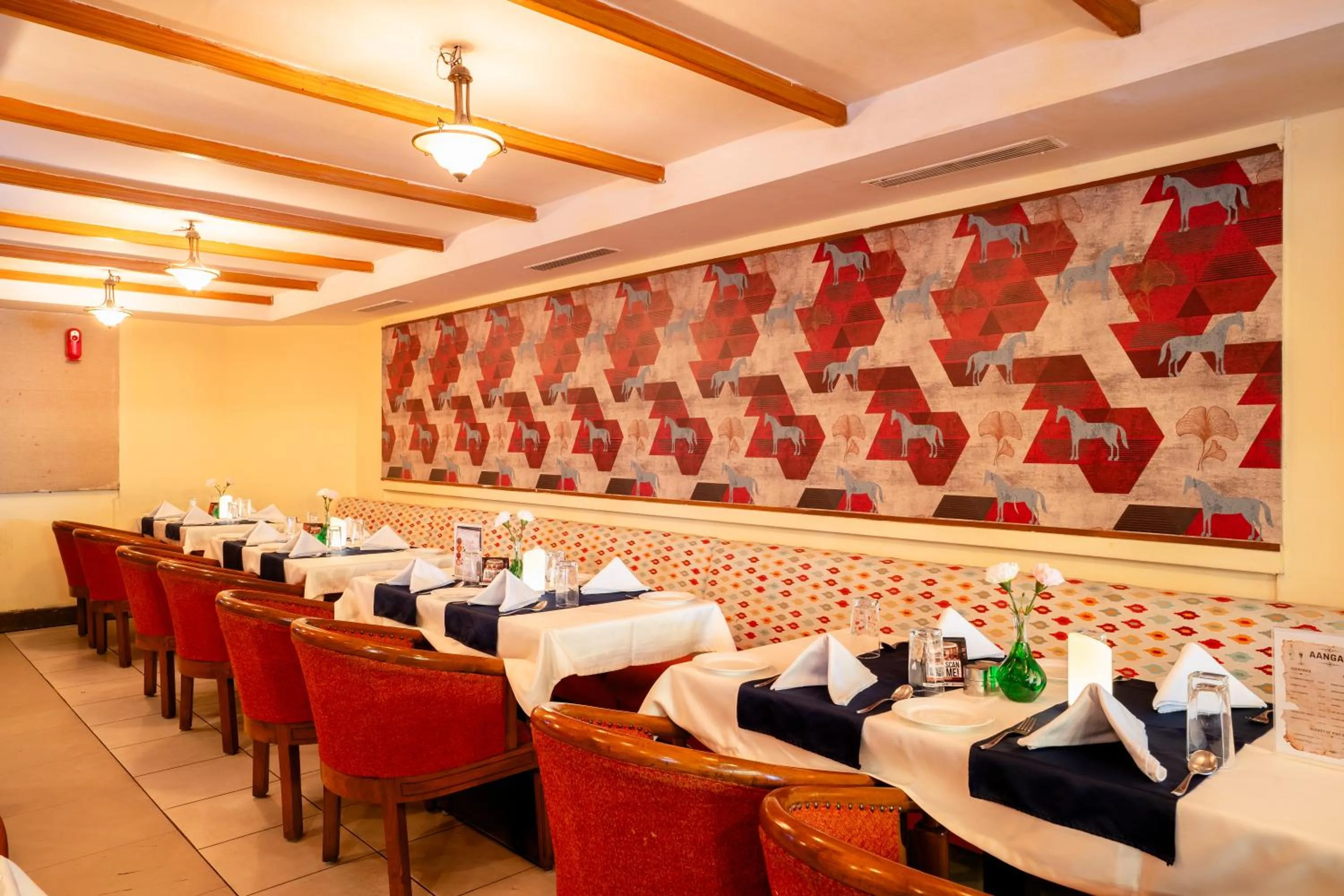 Restaurant/places to eat in Pincode Hotels by Yatri Nivas