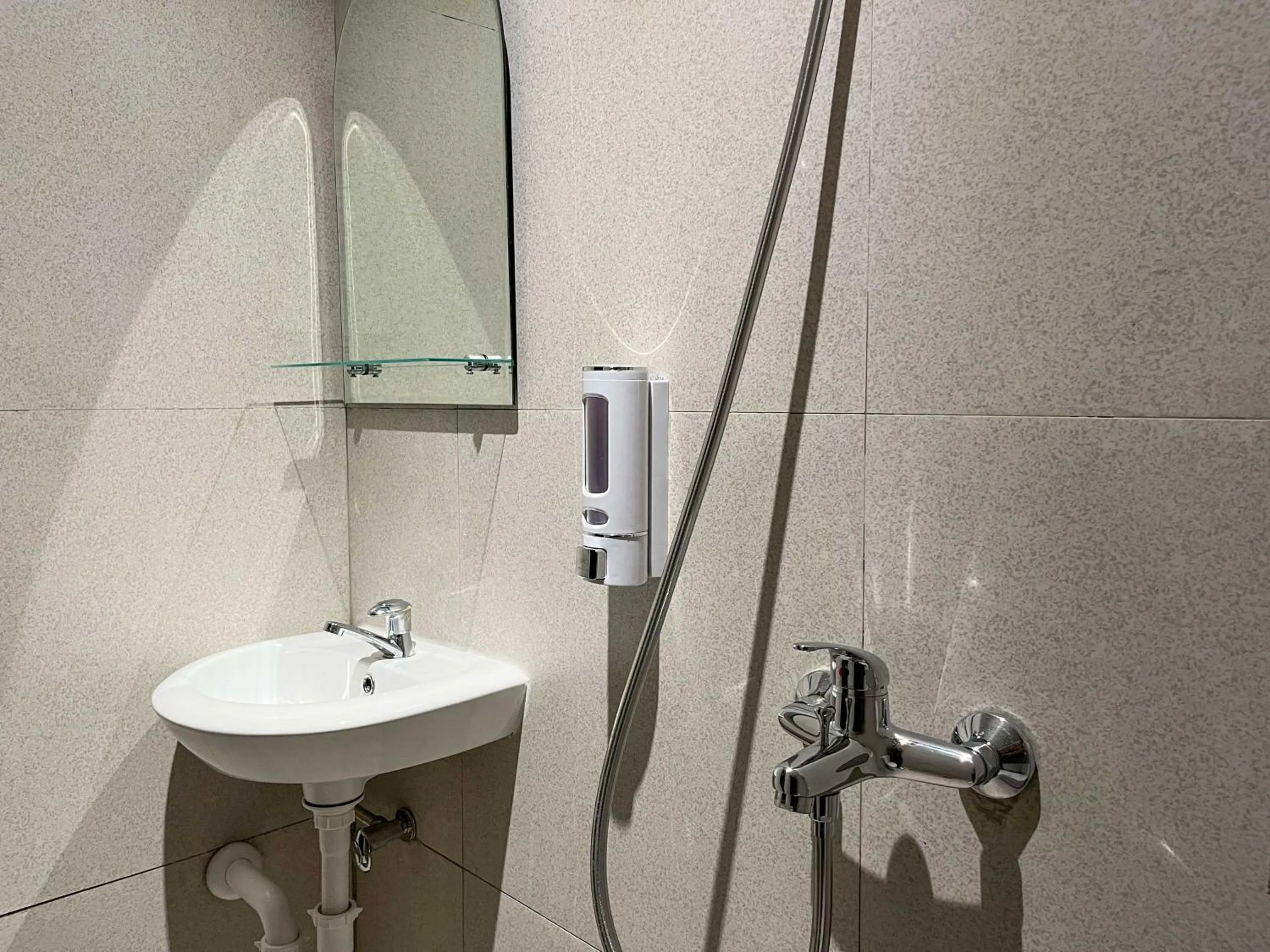 Bathroom in SANS Hotel Premiere Majapahit Semarang