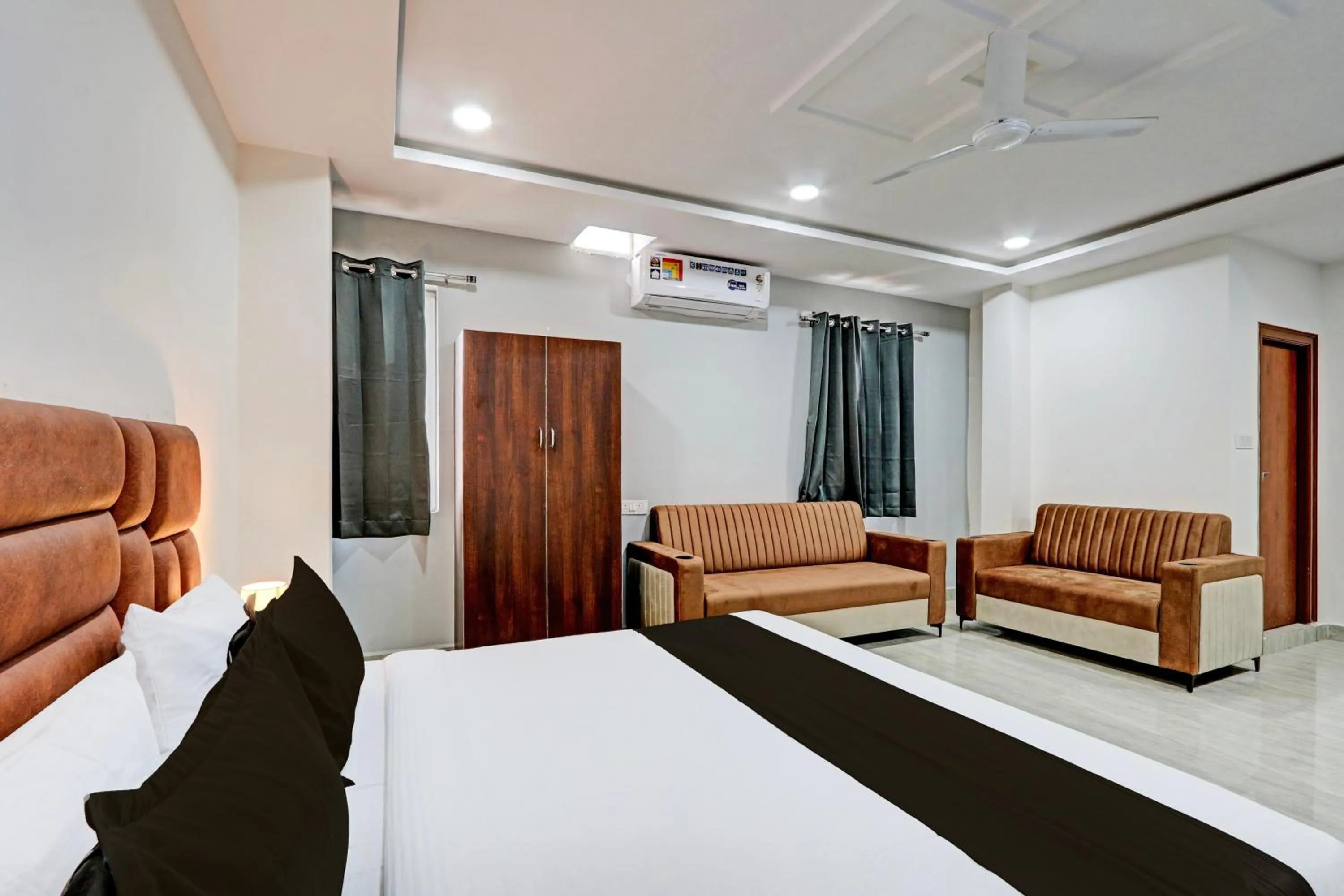 Bedroom, Bed in Hotel O Lavish Tranquil