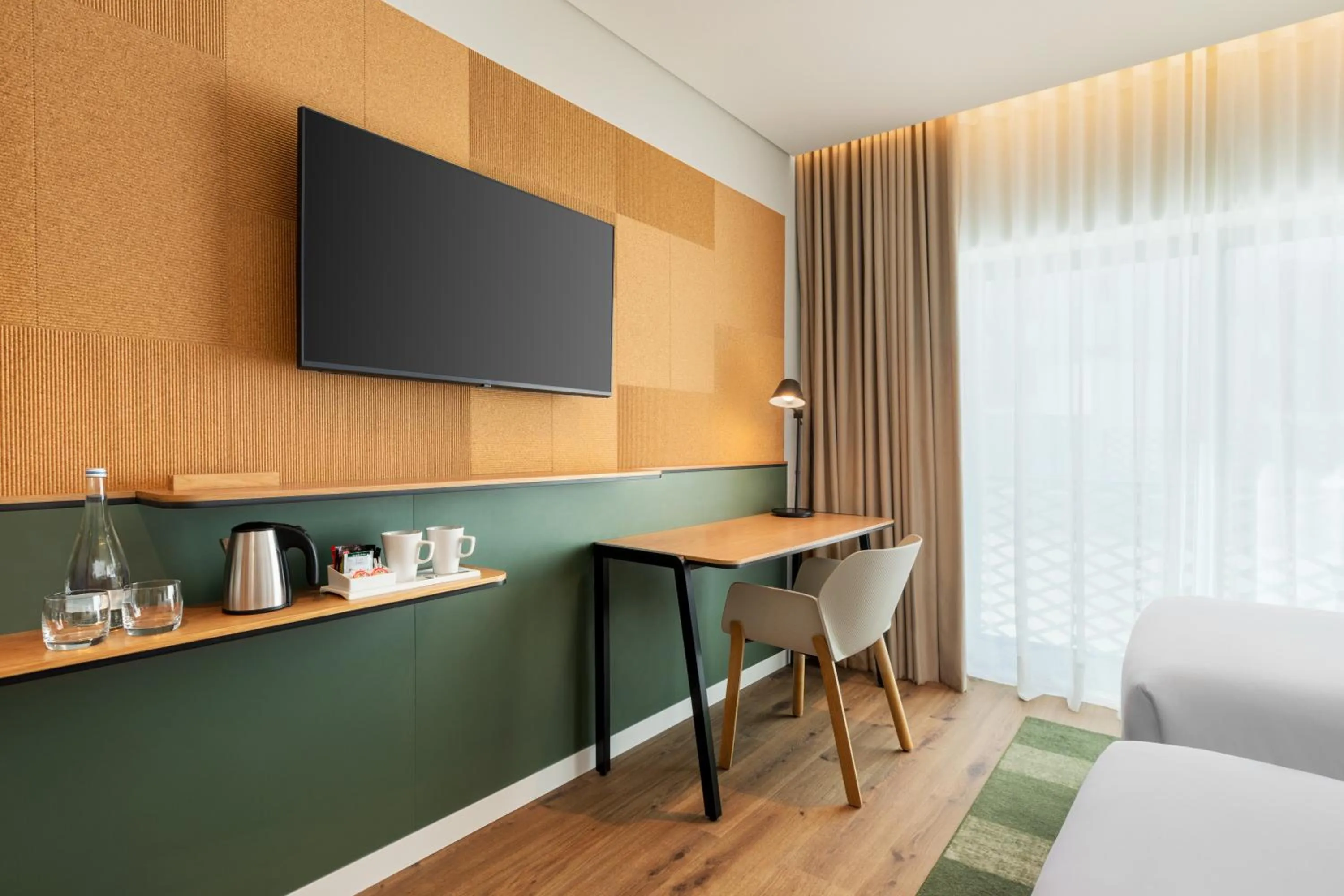 Coffee/tea facilities, Bed in Holiday Inn Beja by IHG