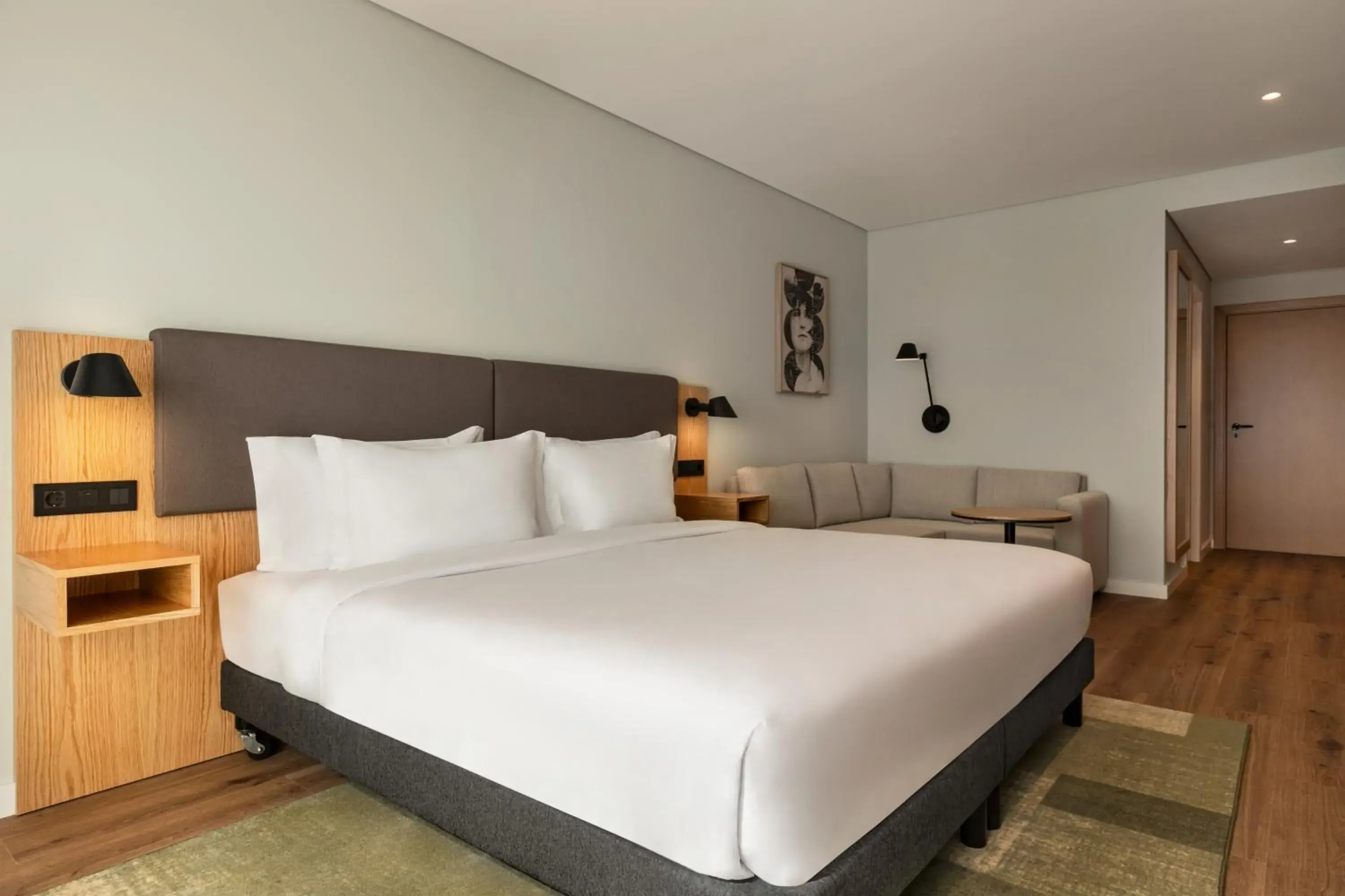 Premium Queen Room with Sofa Bed and Balcony in Holiday Inn Beja by IHG Premium Queen Room with Sofa Bed and Balcony in Holiday Inn Beja by IHG
