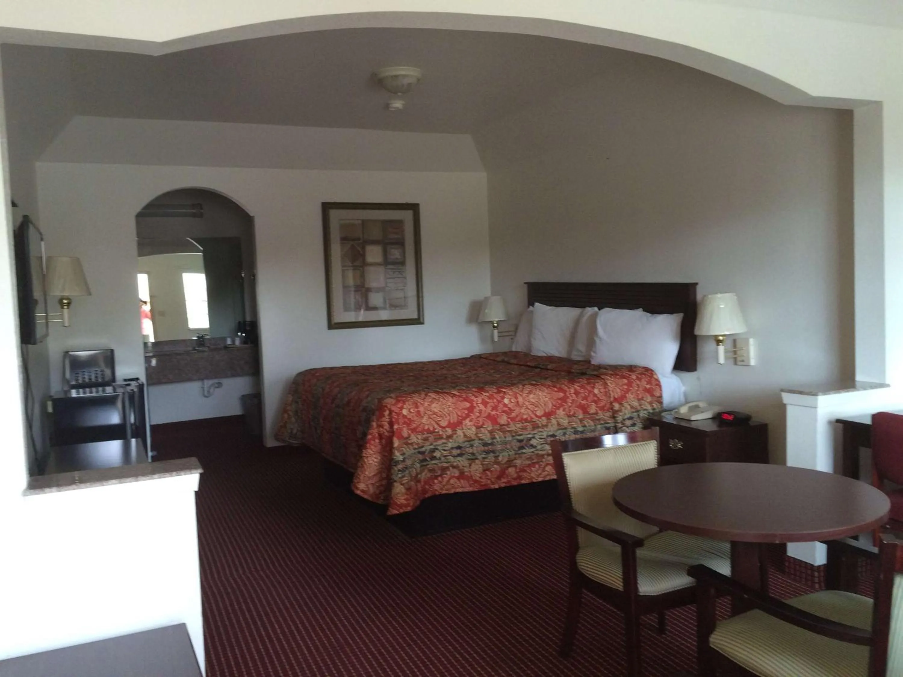 Photo of the whole room, Bed in Executive Inn Schulenburg