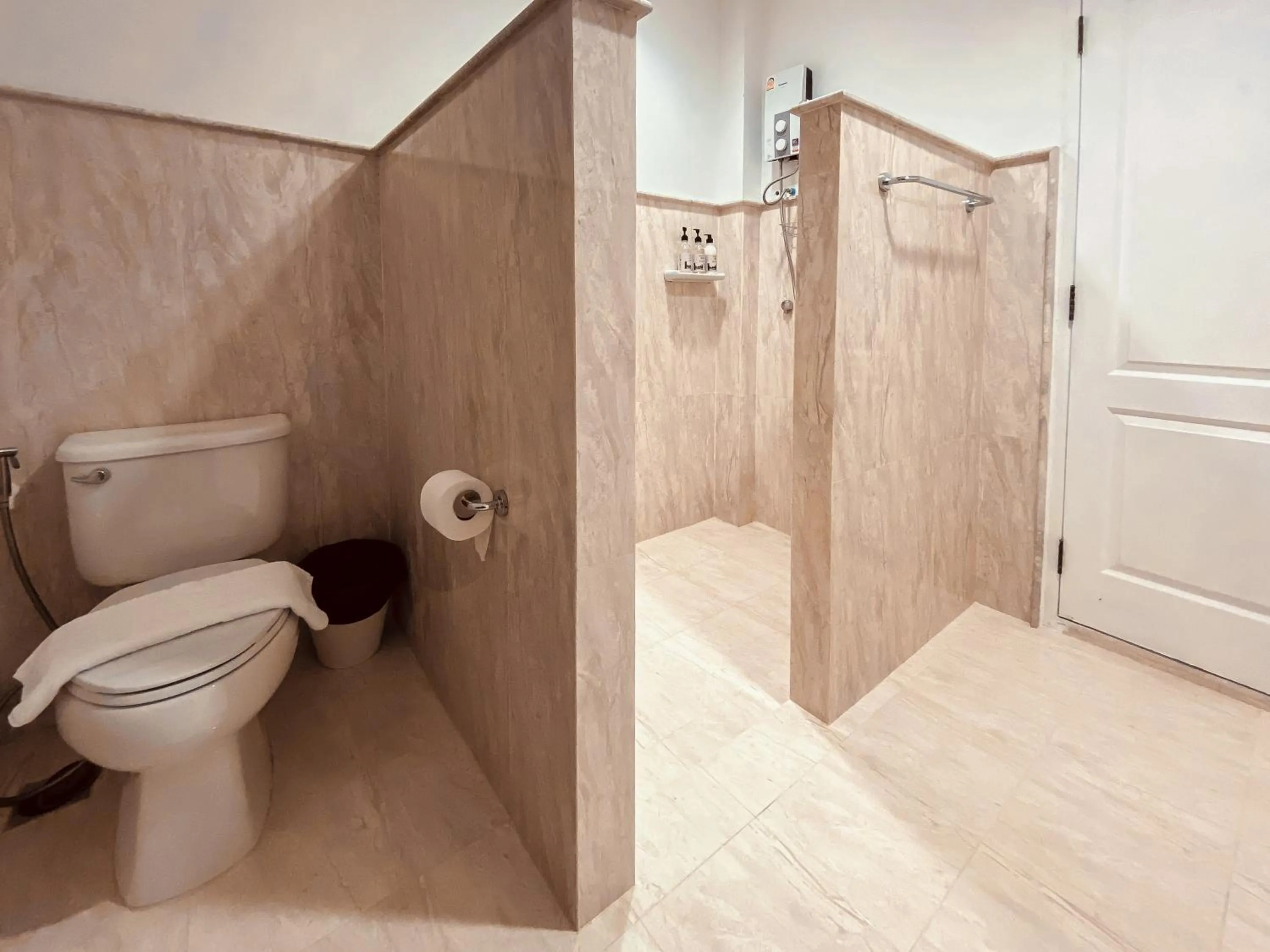 Shower in Villetta The Eyrie Khaoyai