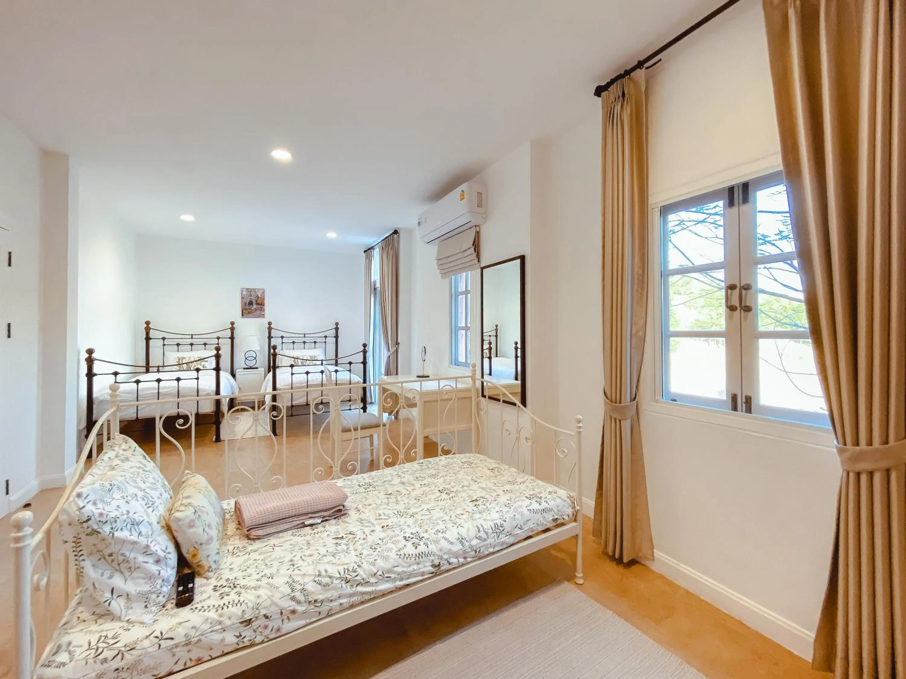 Bed in Villetta The Eyrie Khaoyai