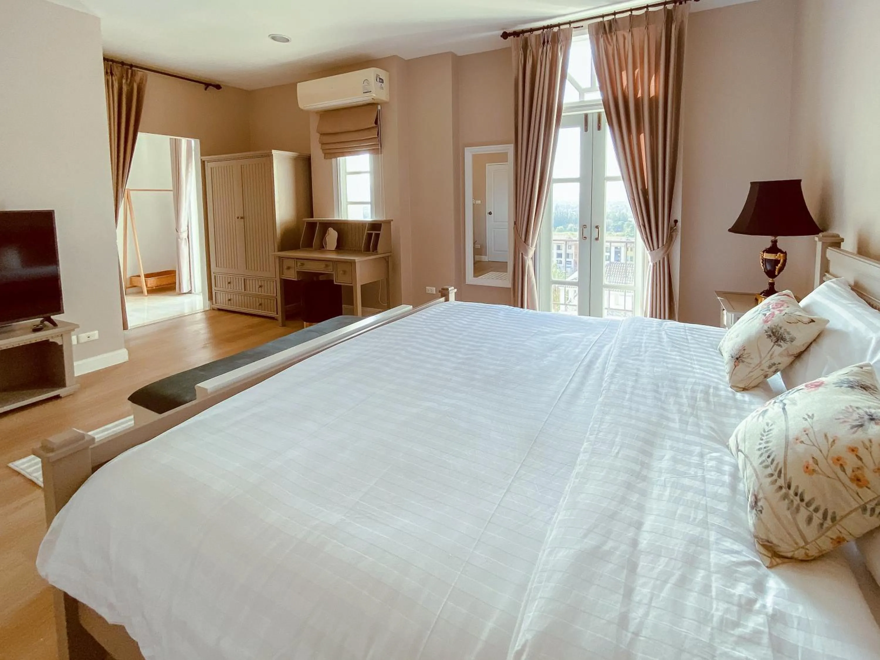 Bed in Villetta The Eyrie Khaoyai