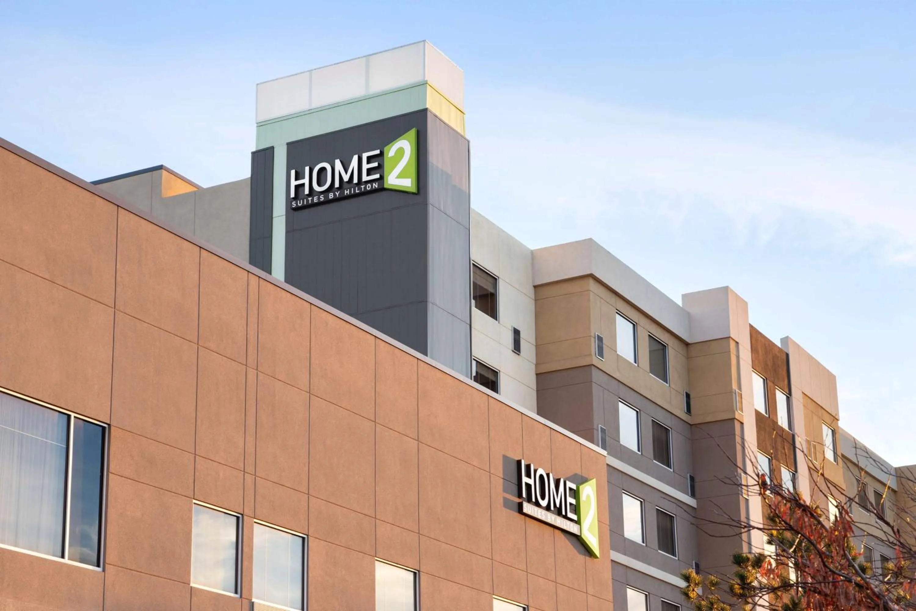 Property building in Home2 Suites by Hilton Albuquerque Downtown/University