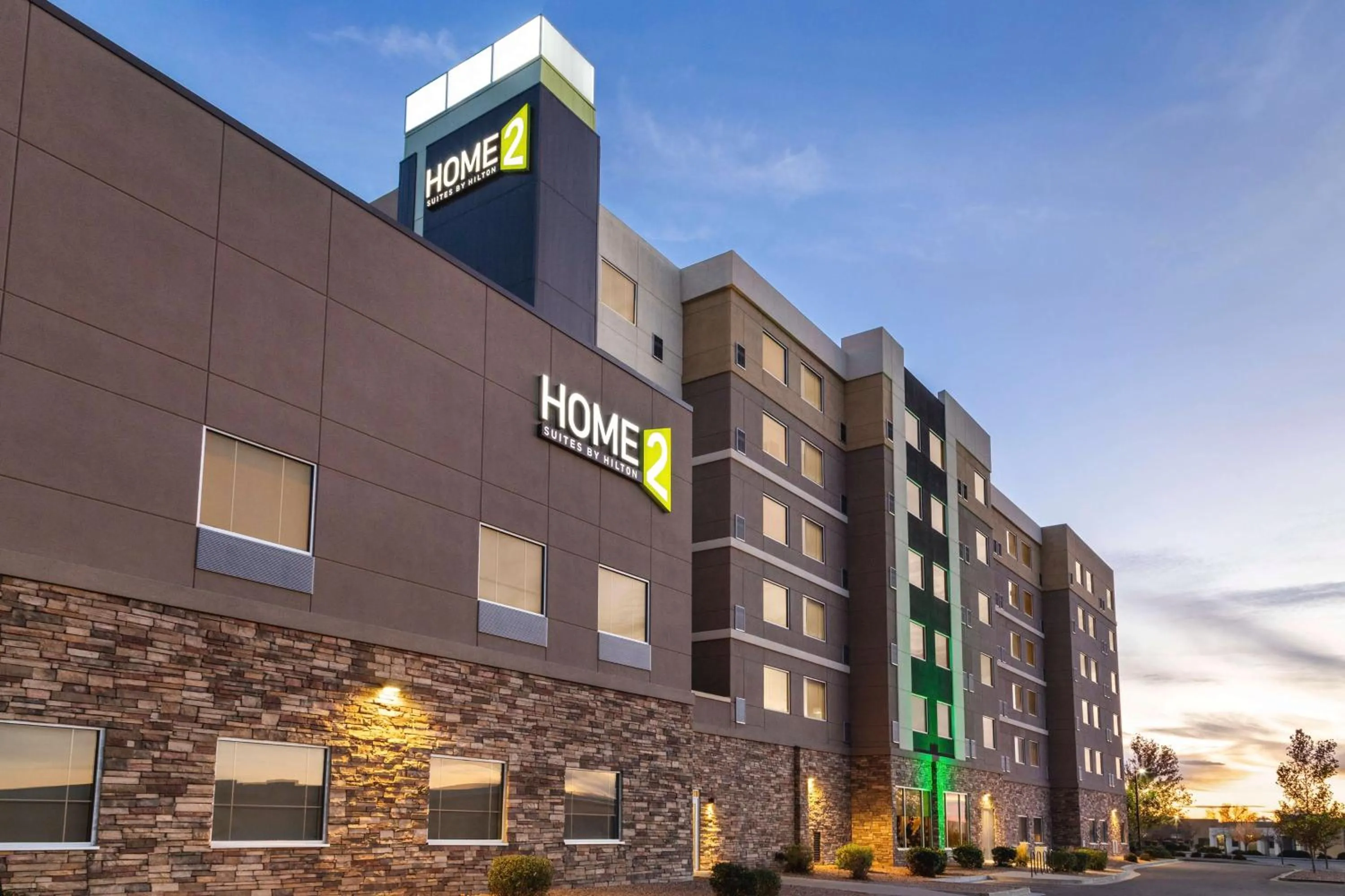 Property building in Home2 Suites by Hilton Albuquerque Downtown/University