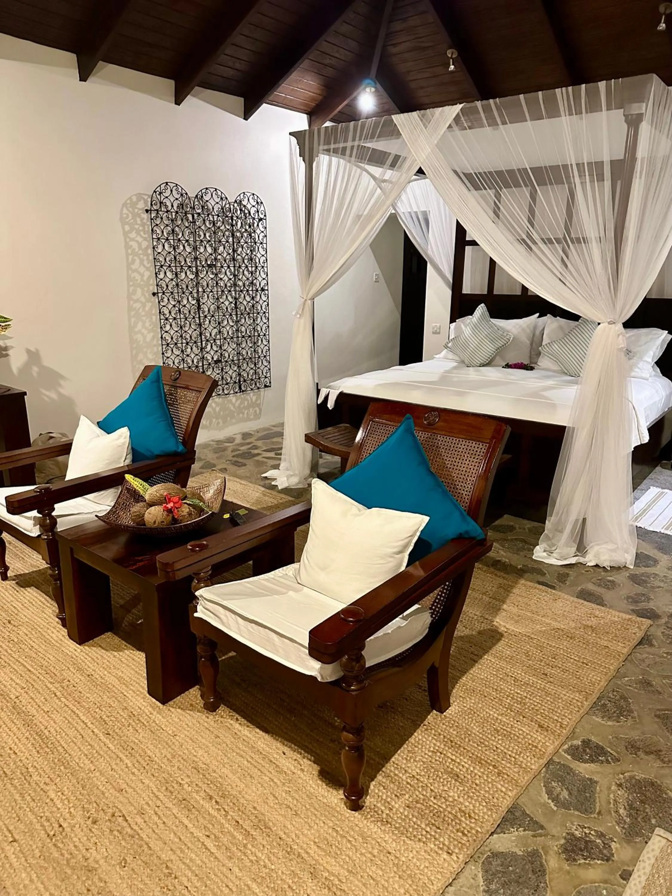 Guests in Firefly Estate Bequia