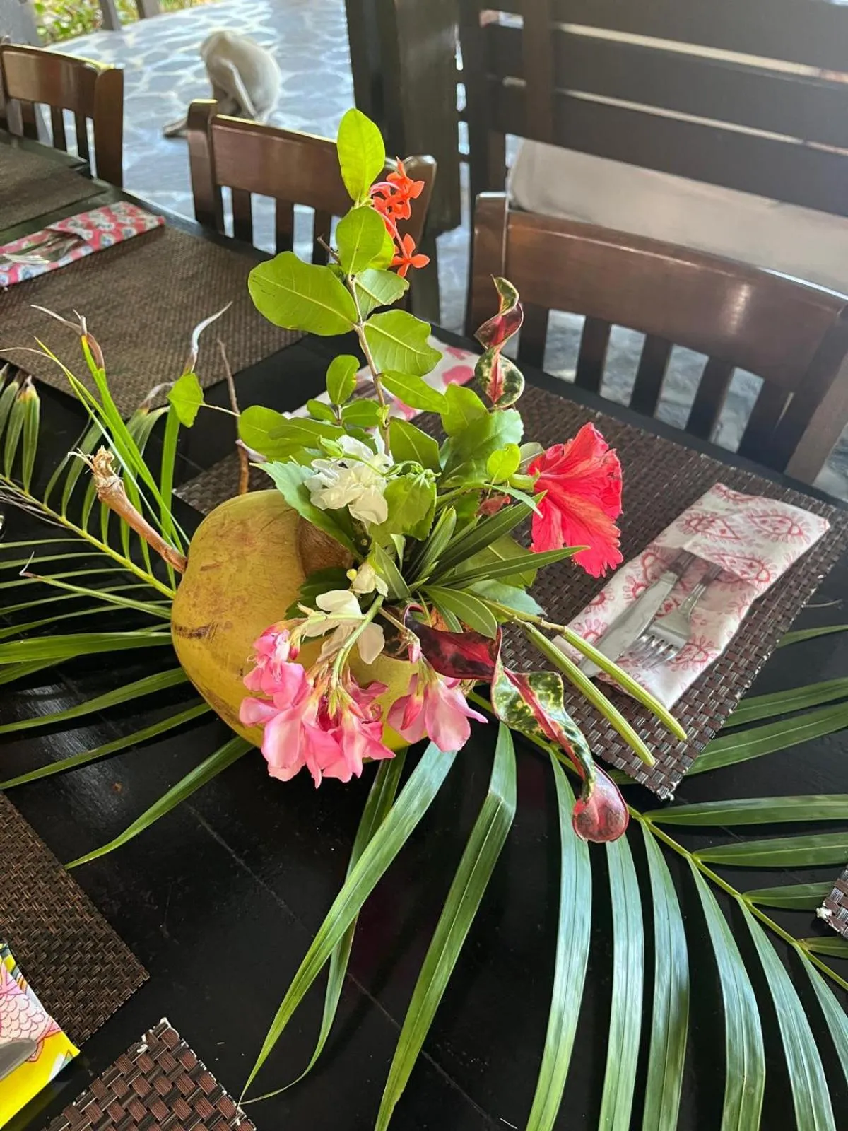 Dining area in Firefly Estate Bequia