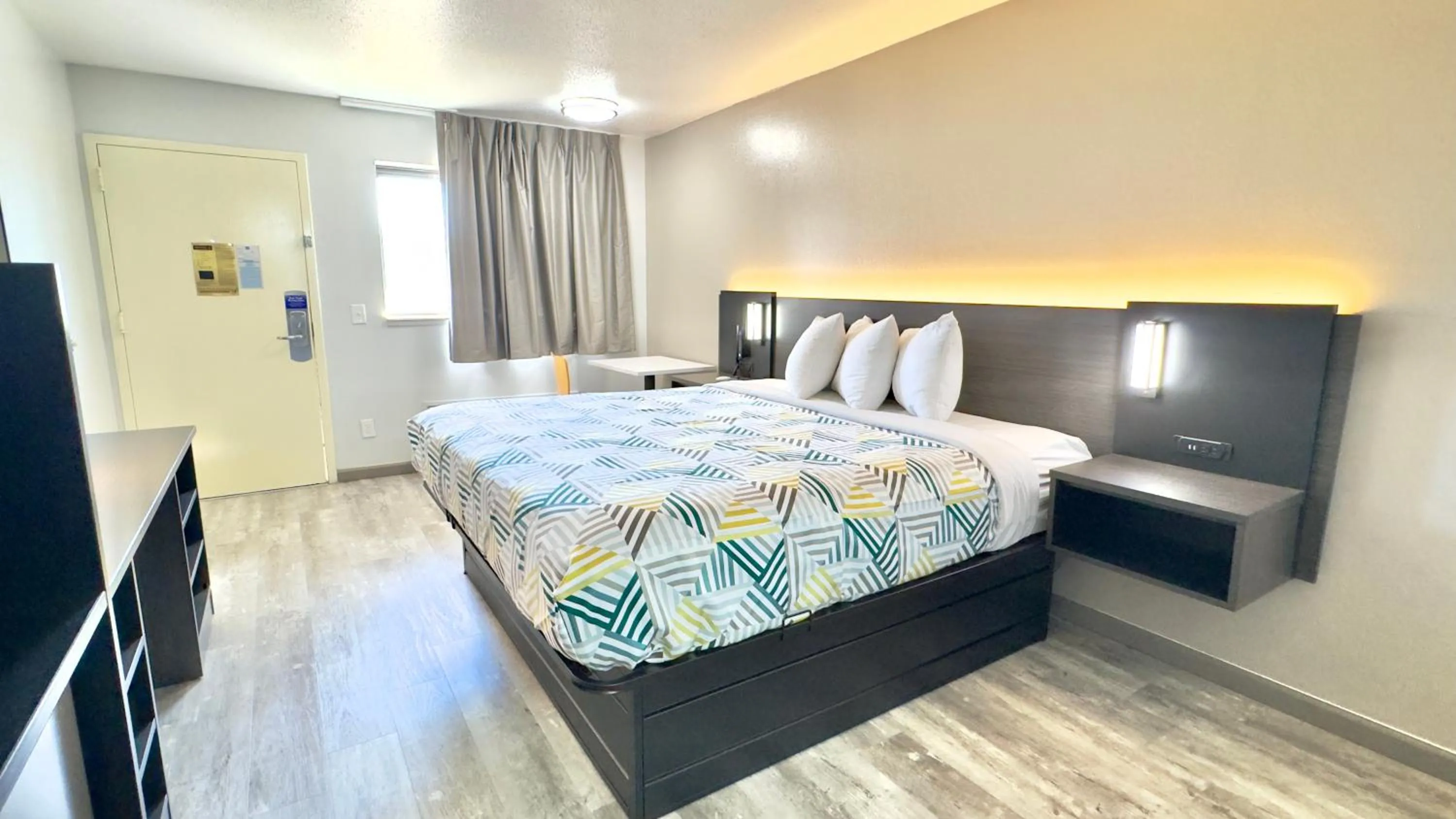 Bed in Motel 6-Dyersburg, TN