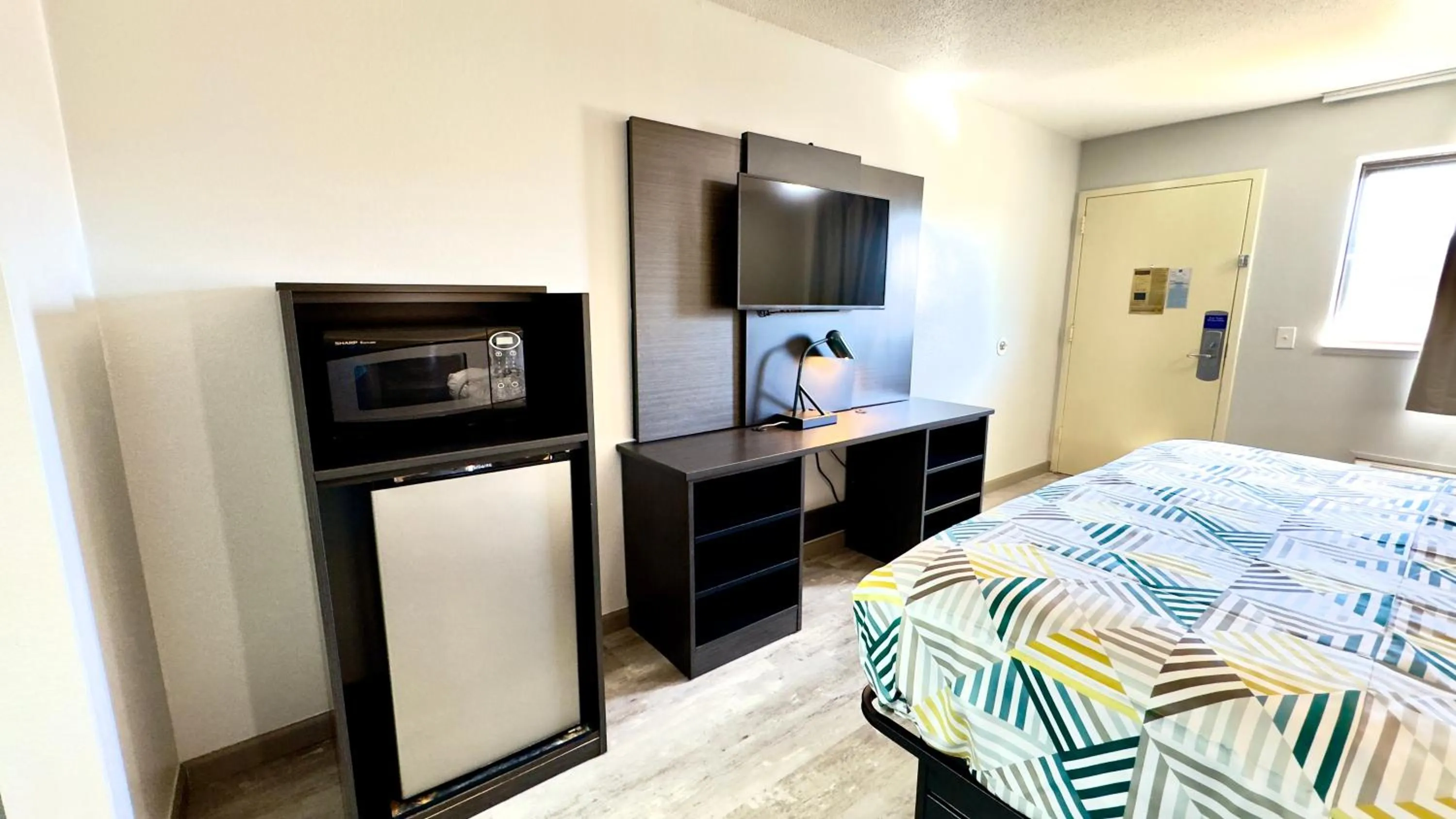 Bed in Motel 6-Dyersburg, TN