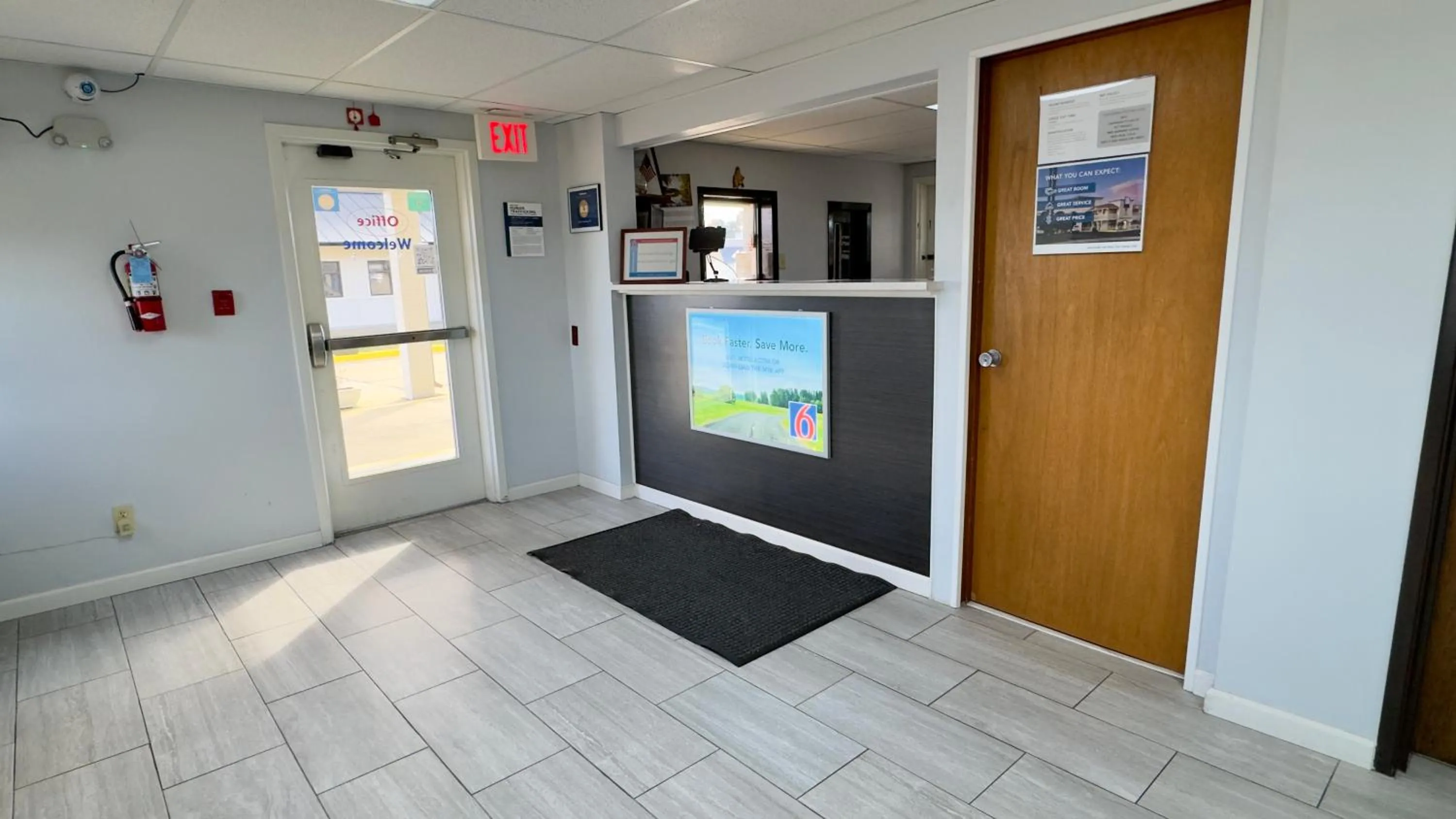 Lobby or reception in Motel 6-Dyersburg, TN