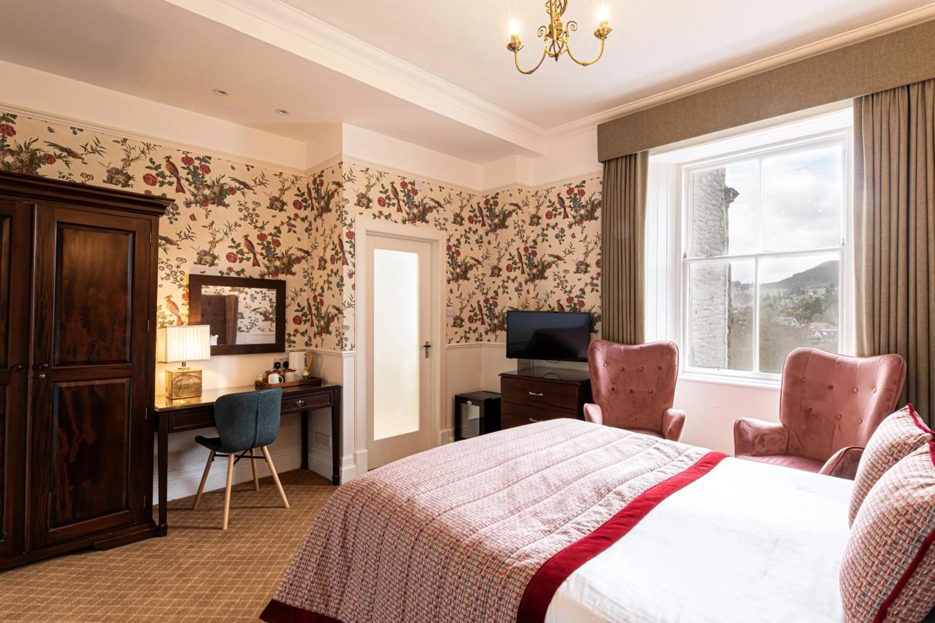 Bedroom, Bed in The Atholl Palace