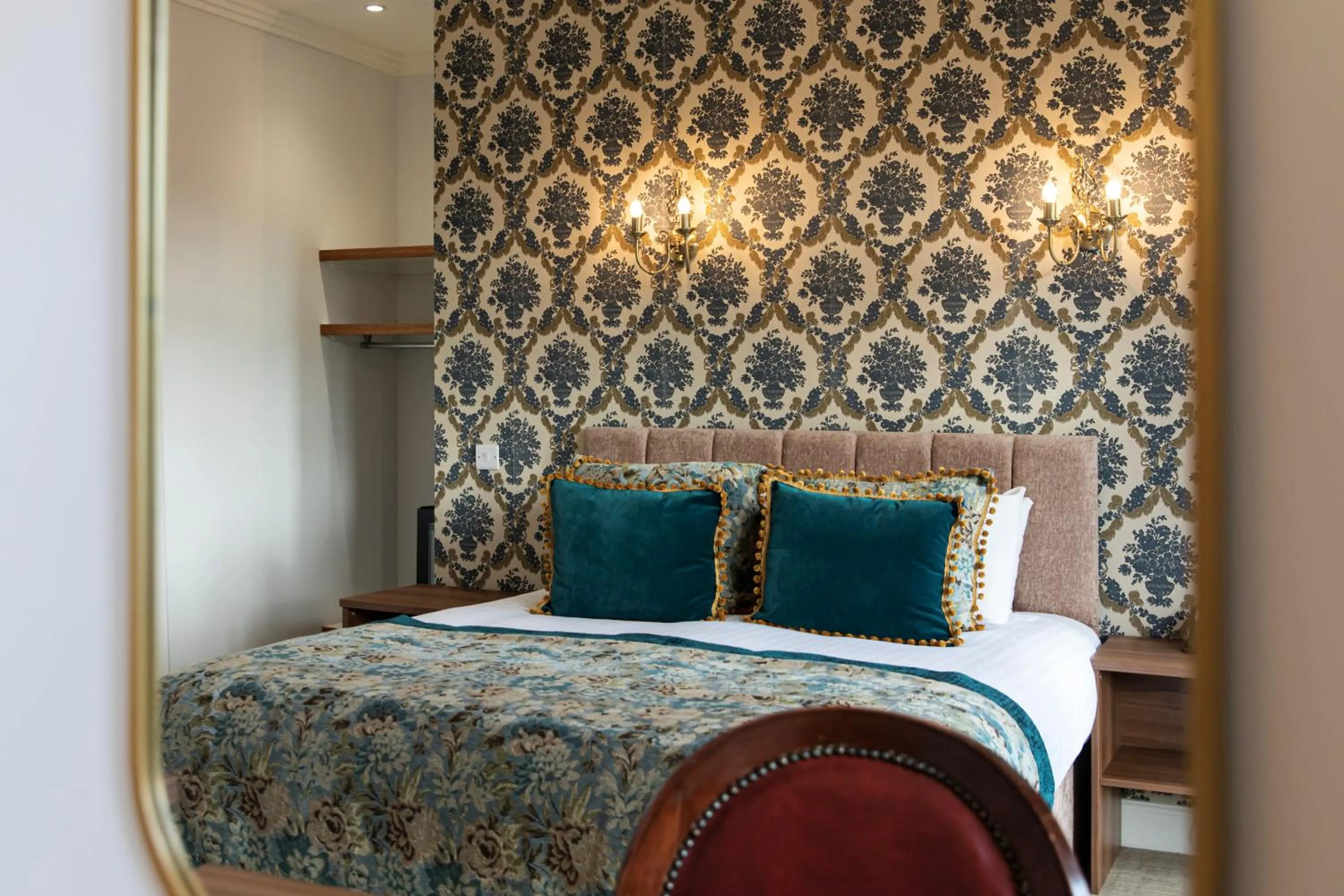 Bedroom, Bed in The Atholl Palace