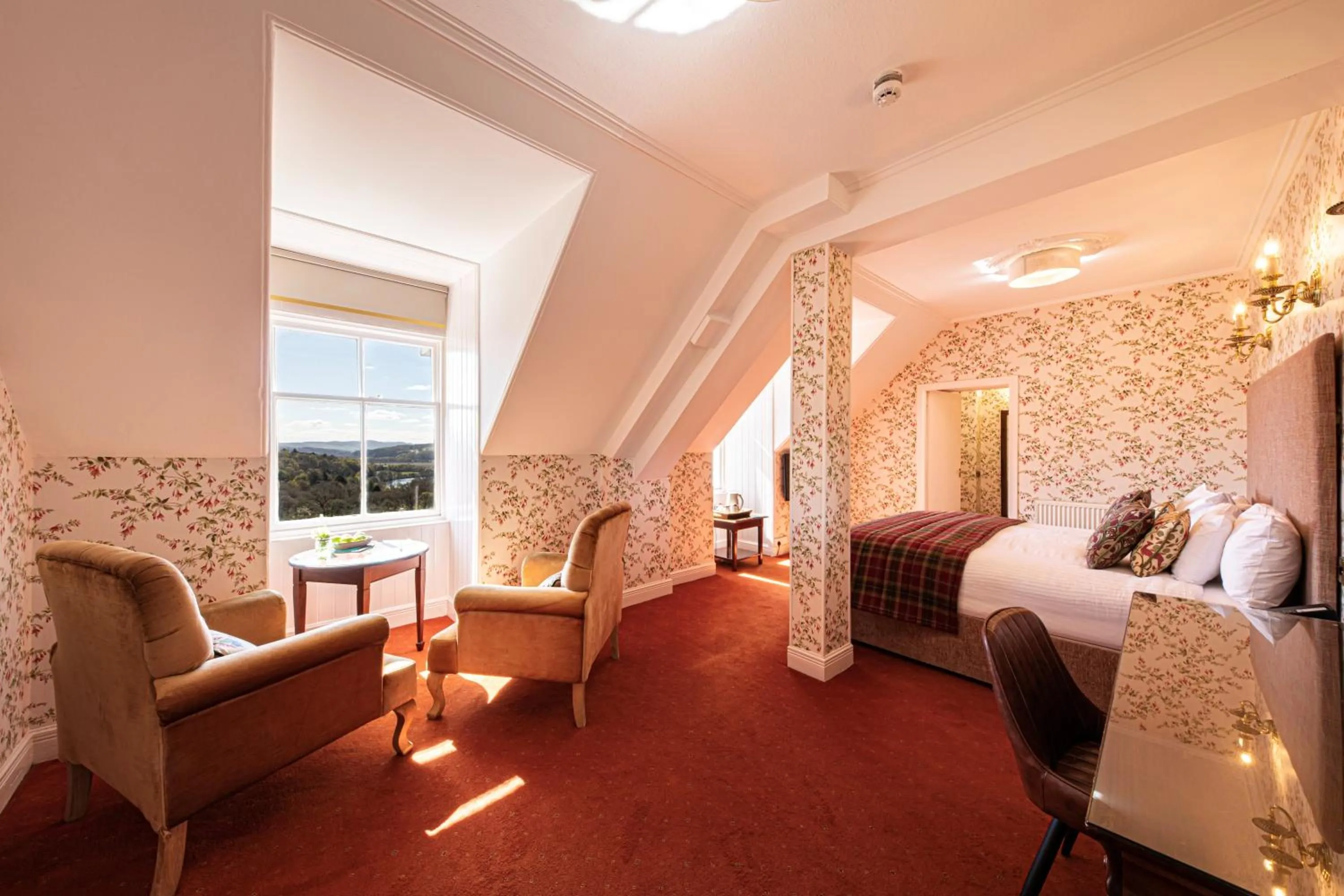 Bedroom, Bed in The Atholl Palace