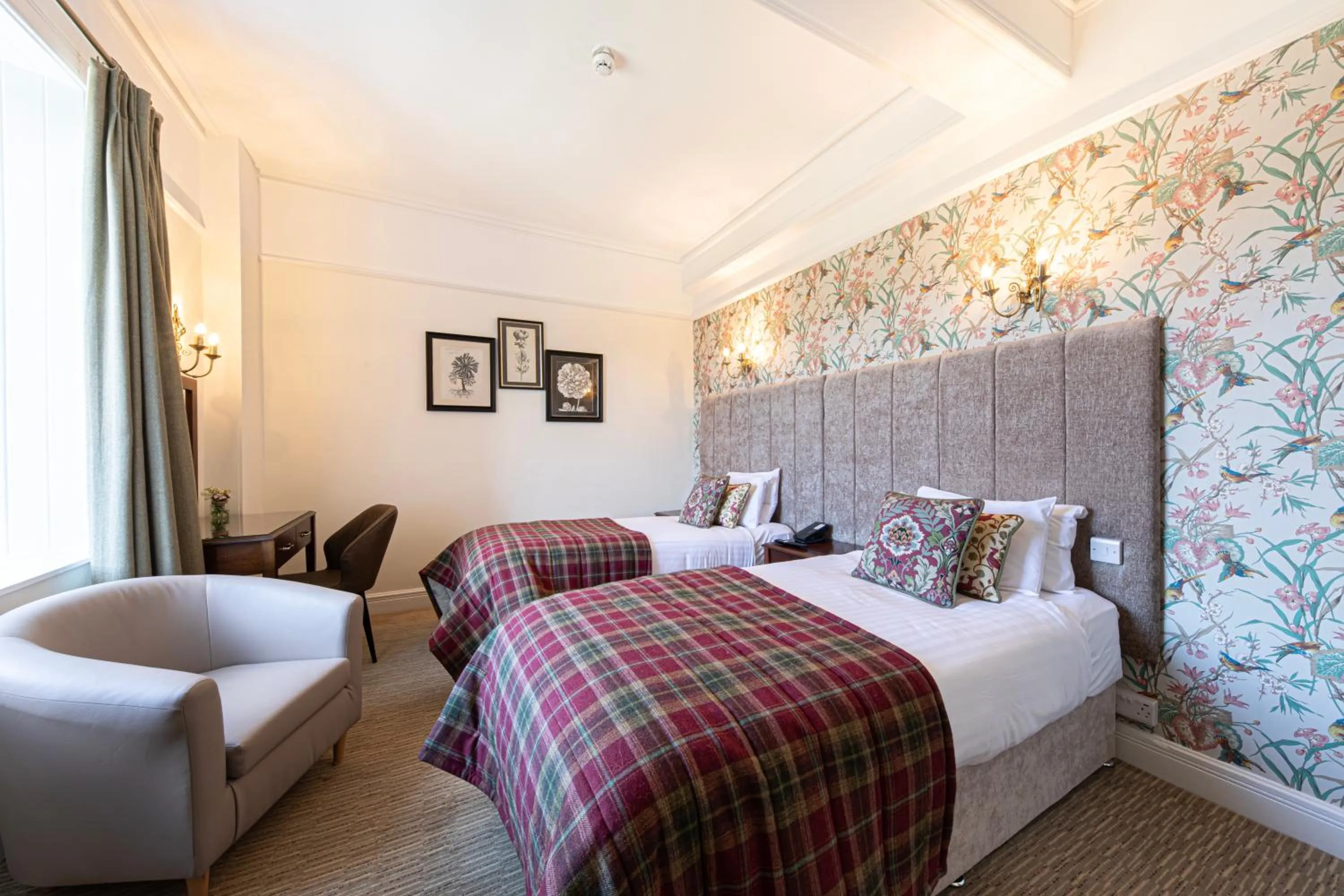 Bedroom, Bed in The Atholl Palace