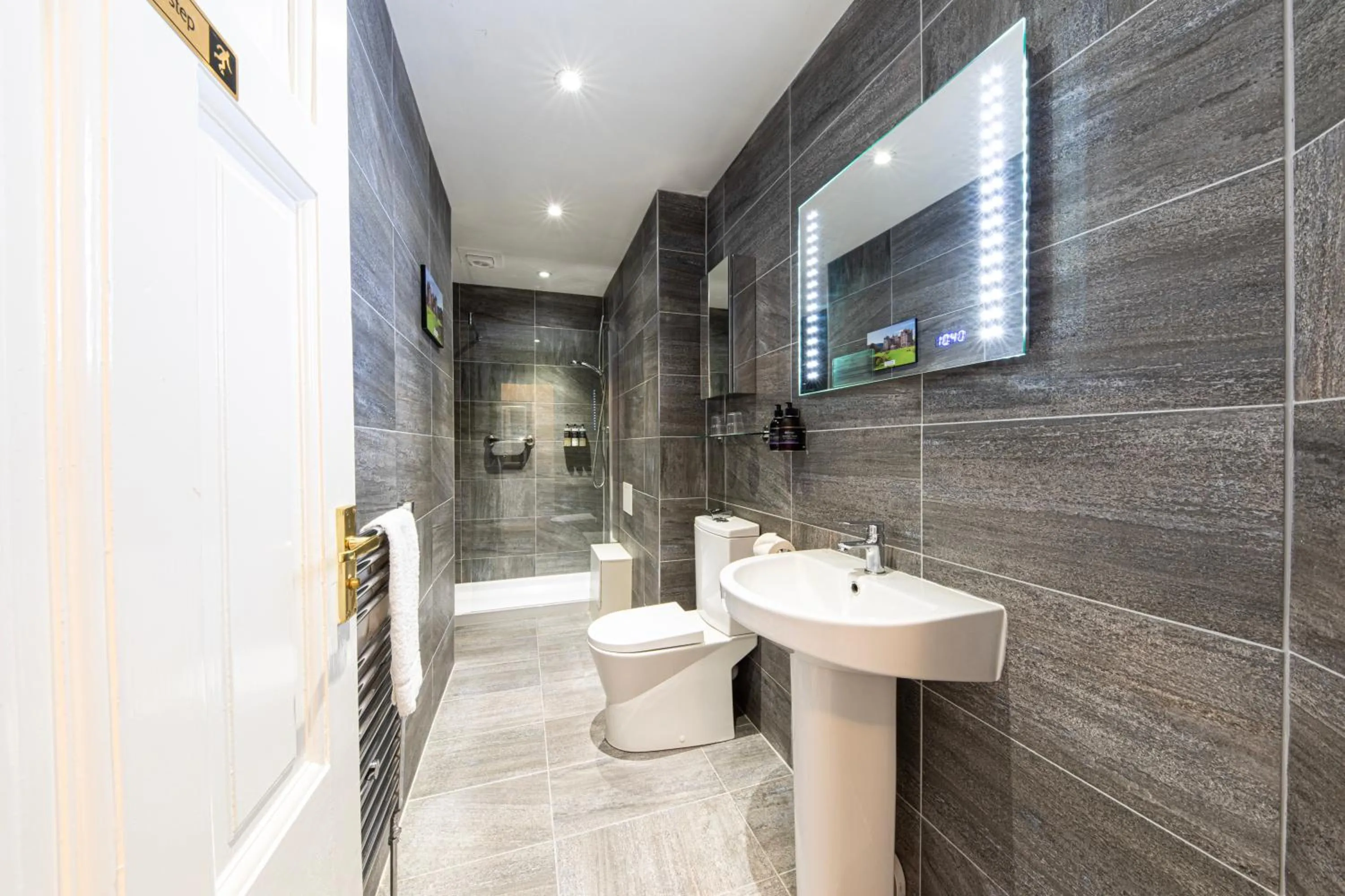 Bathroom in The Atholl Palace