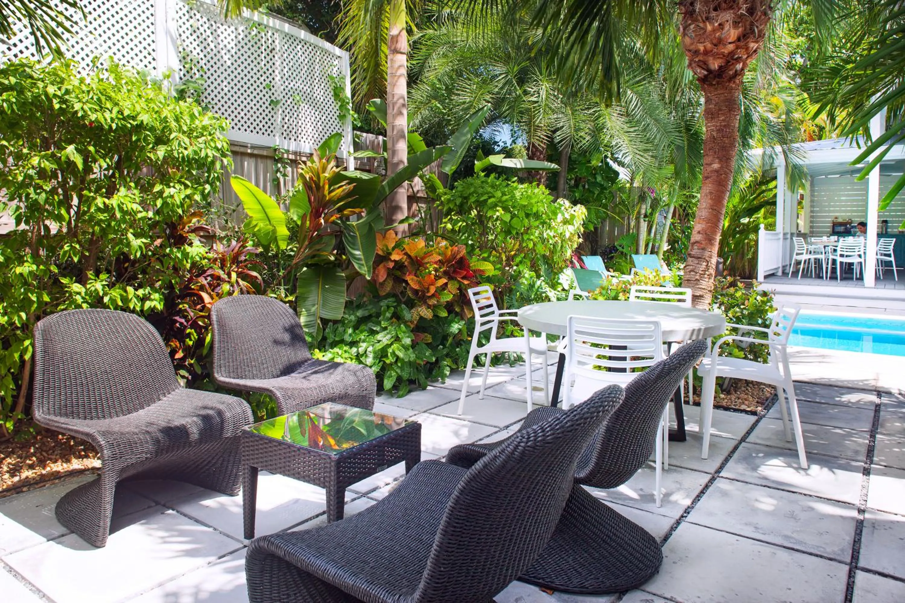 Property building in Coco Plum Inn