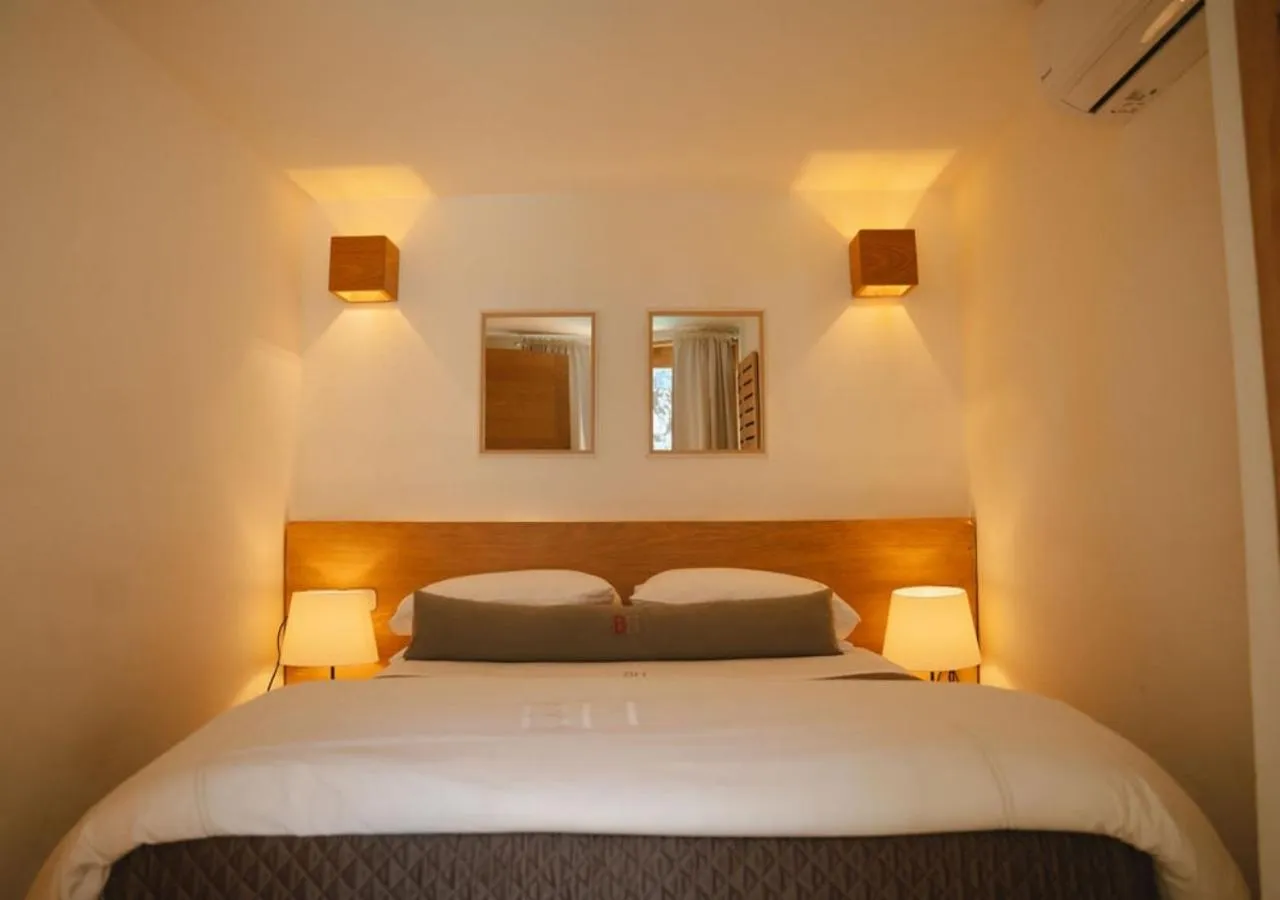 Bedroom, Bed in Billini Hotel, Historic Luxury