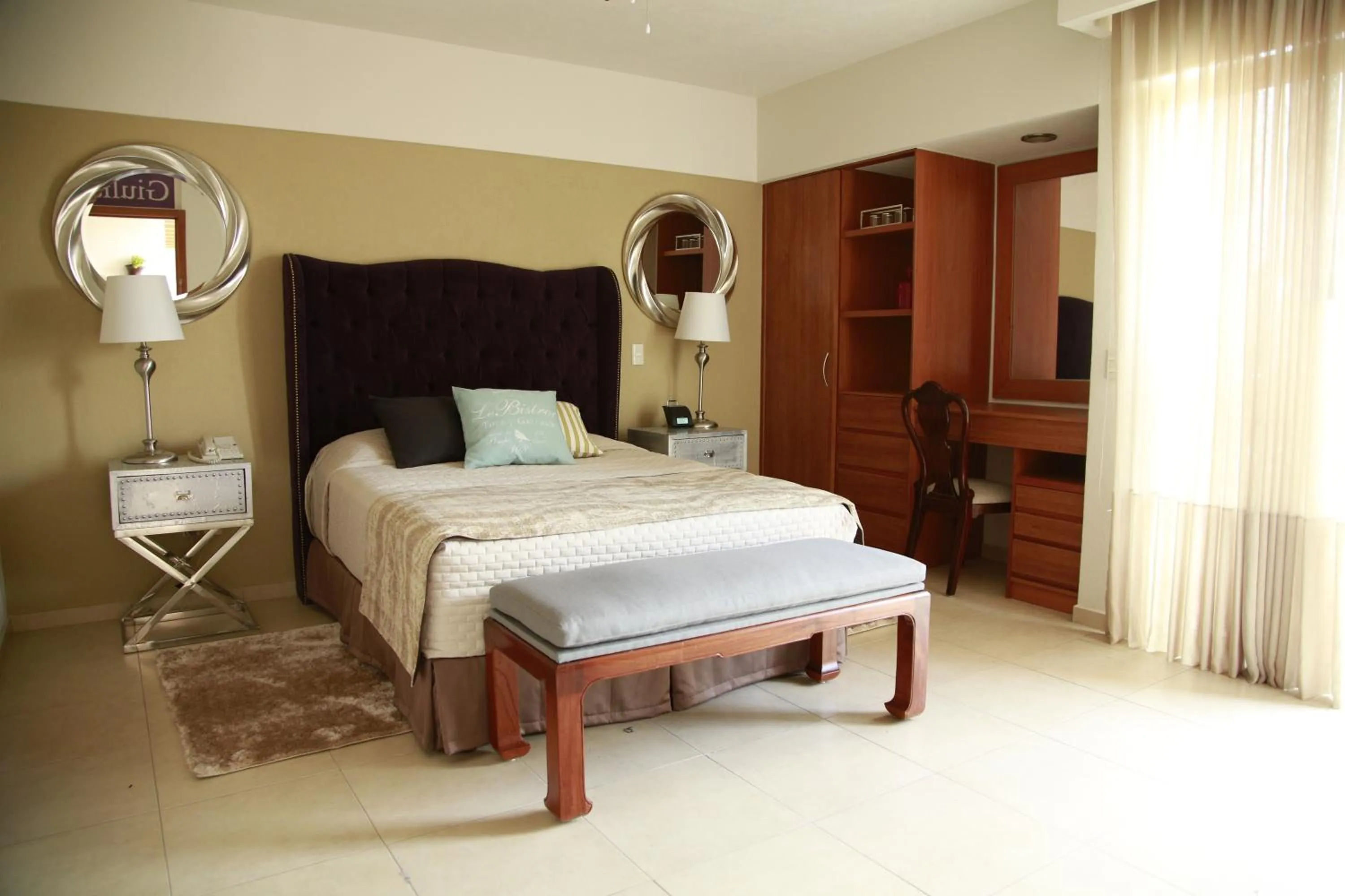 Photo of the whole room in San Pietro Boutique Hotel