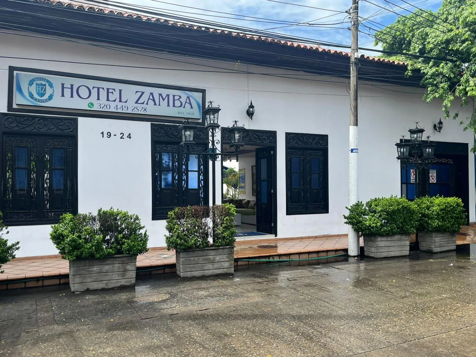 Facade/entrance in Hotel Zamba
