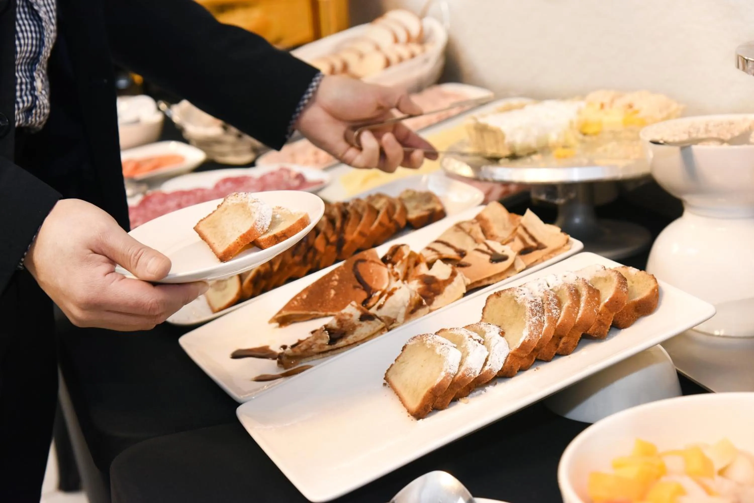 Buffet breakfast in Hotel HW EXPRESS