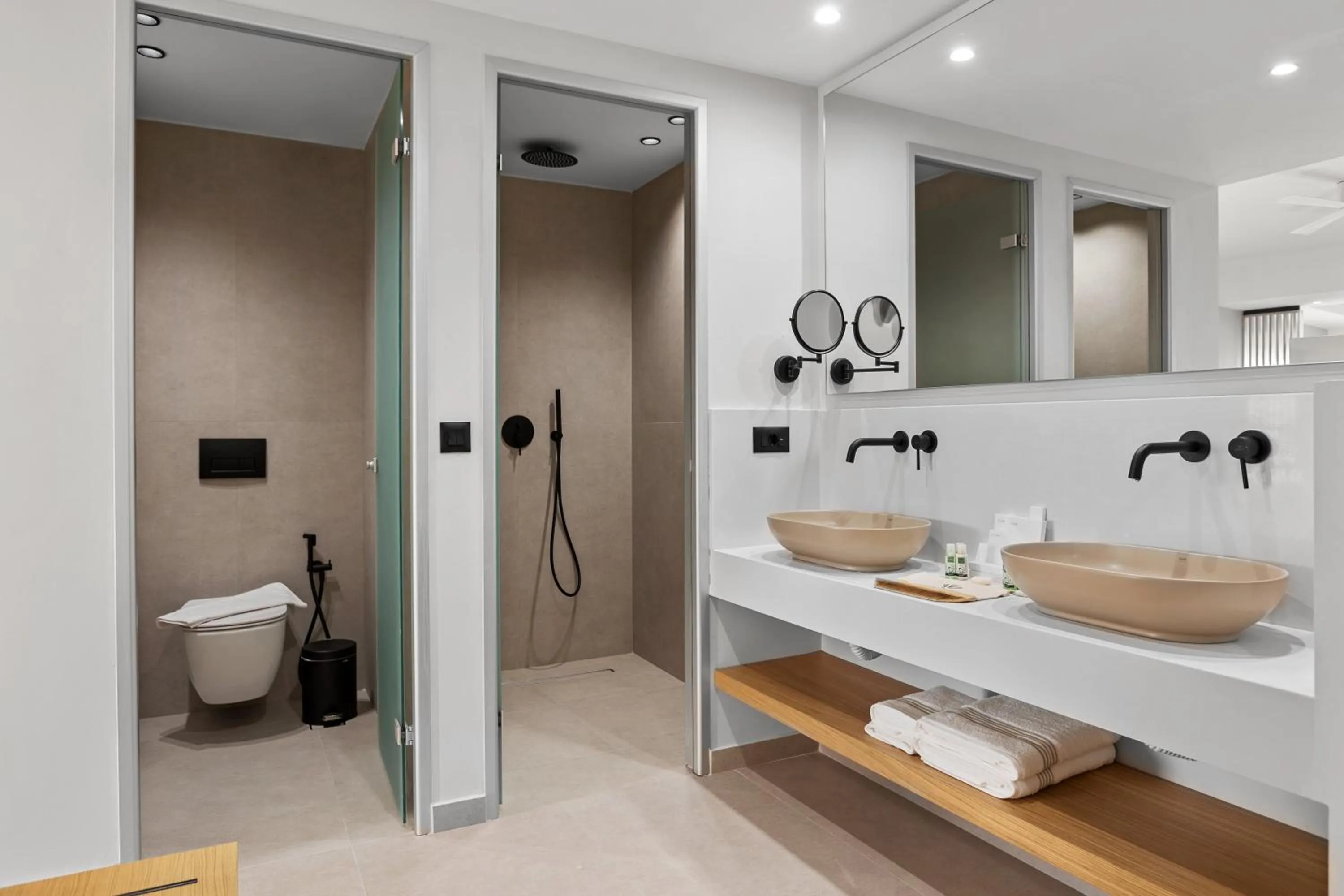 Bathroom in Ventale Island Breeze Resort