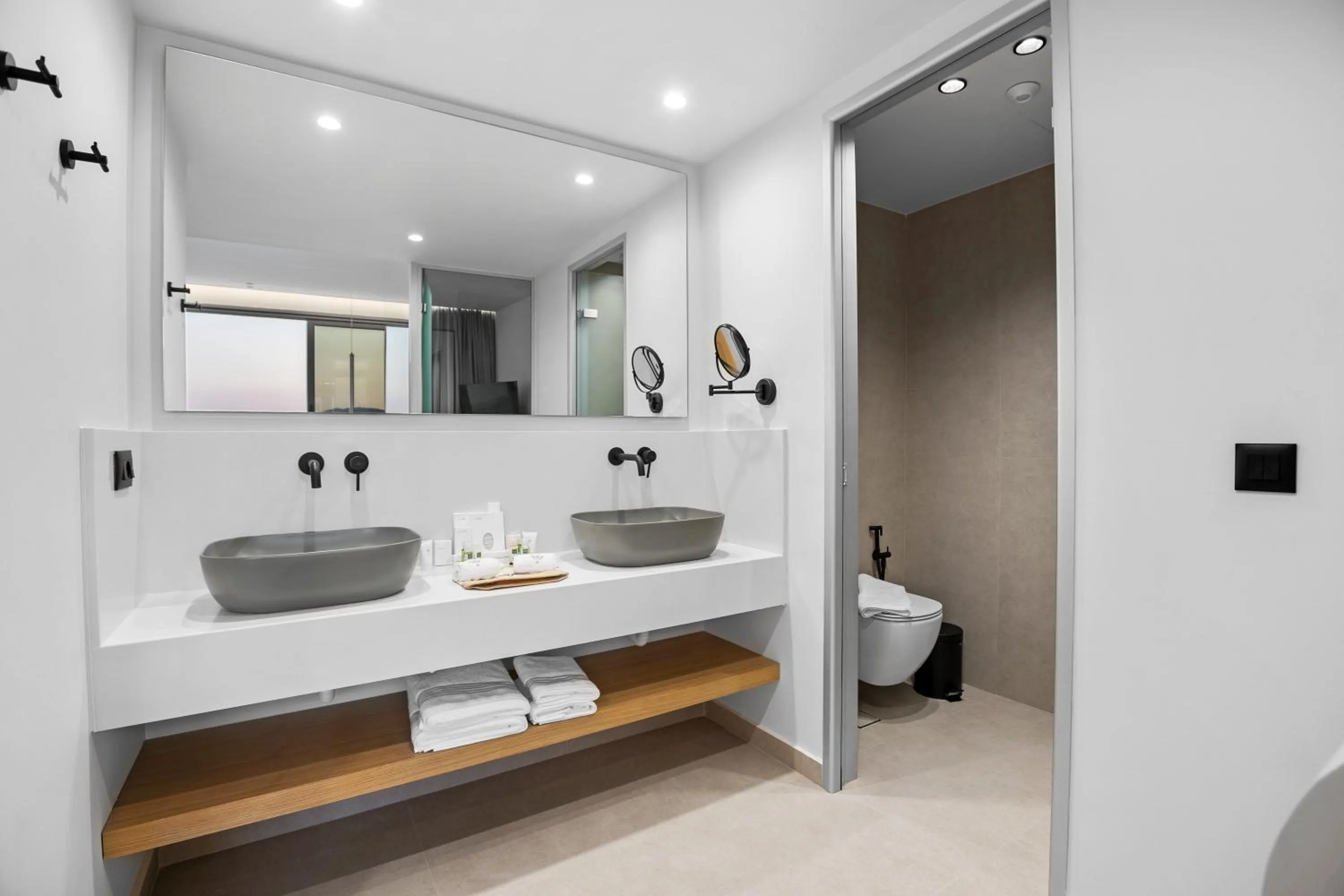 Bathroom in Ventale Island Breeze Resort