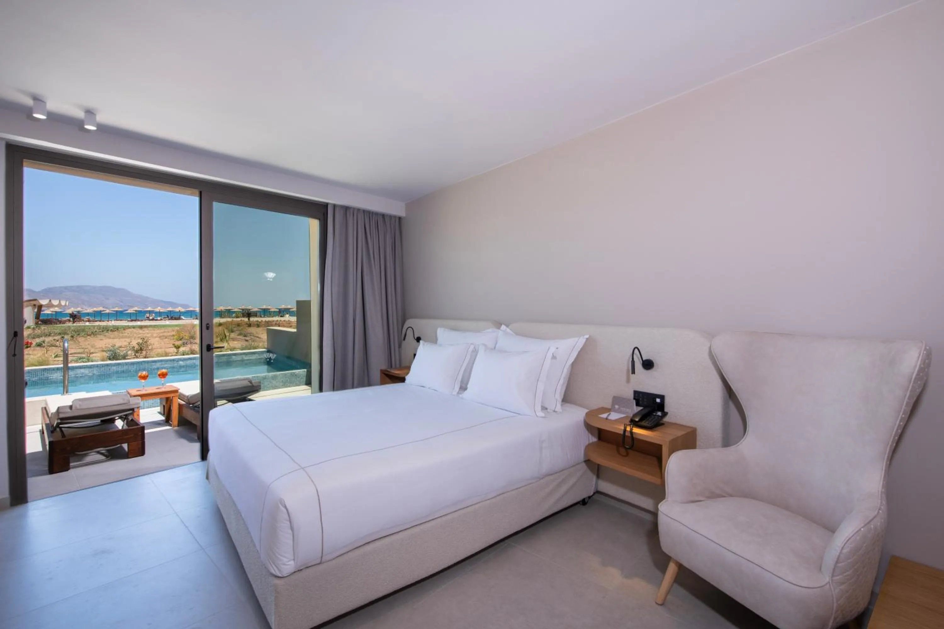 Bedroom, Bed in Ventale Island Breeze Resort