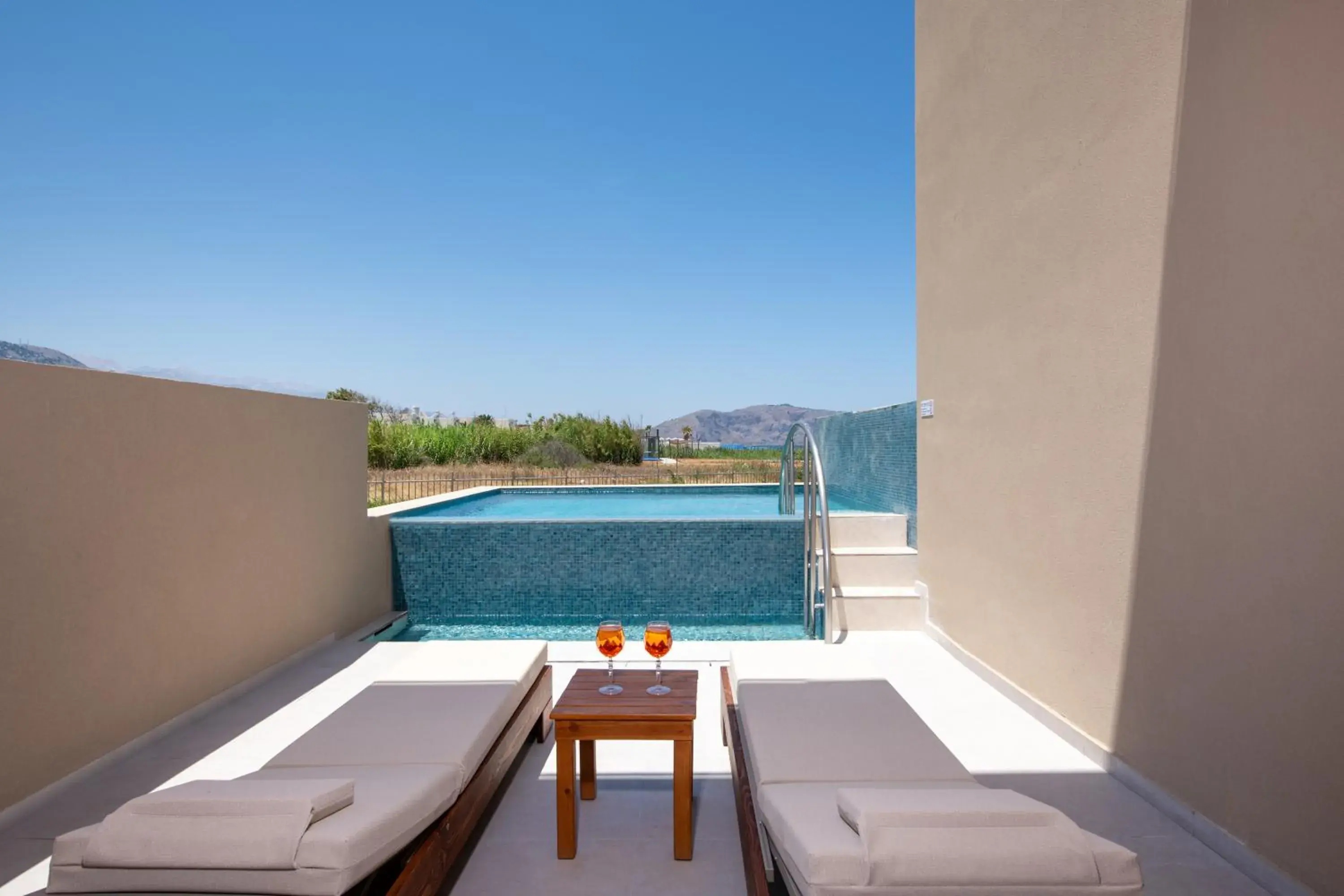 Prestige Junior Suite Swim Up Land View (JSLVP) in Ventale Island Breeze Resort Prestige Junior Suite Swim Up Land View (JSLVP) in Ventale Island Breeze Resort